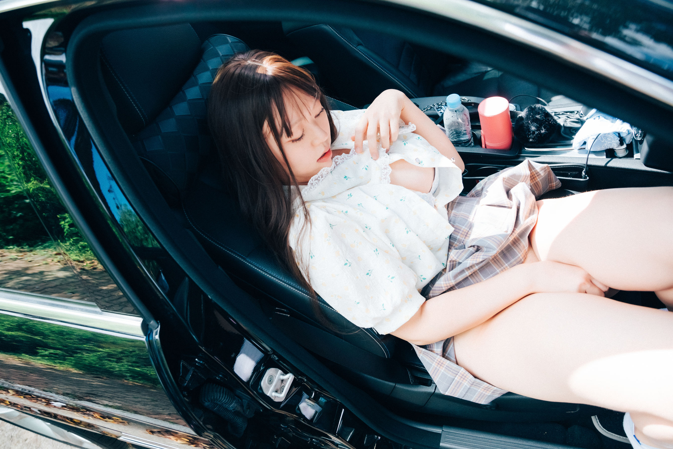 [LOOZY] Mozzi – Pee dog play 日韩写真-第29张