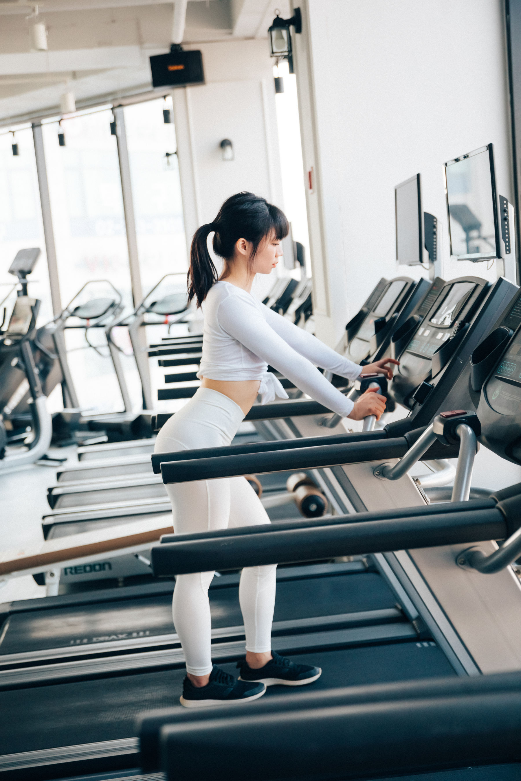 [Loozy] Kissme – Strip Fitness 日韩写真-第1张