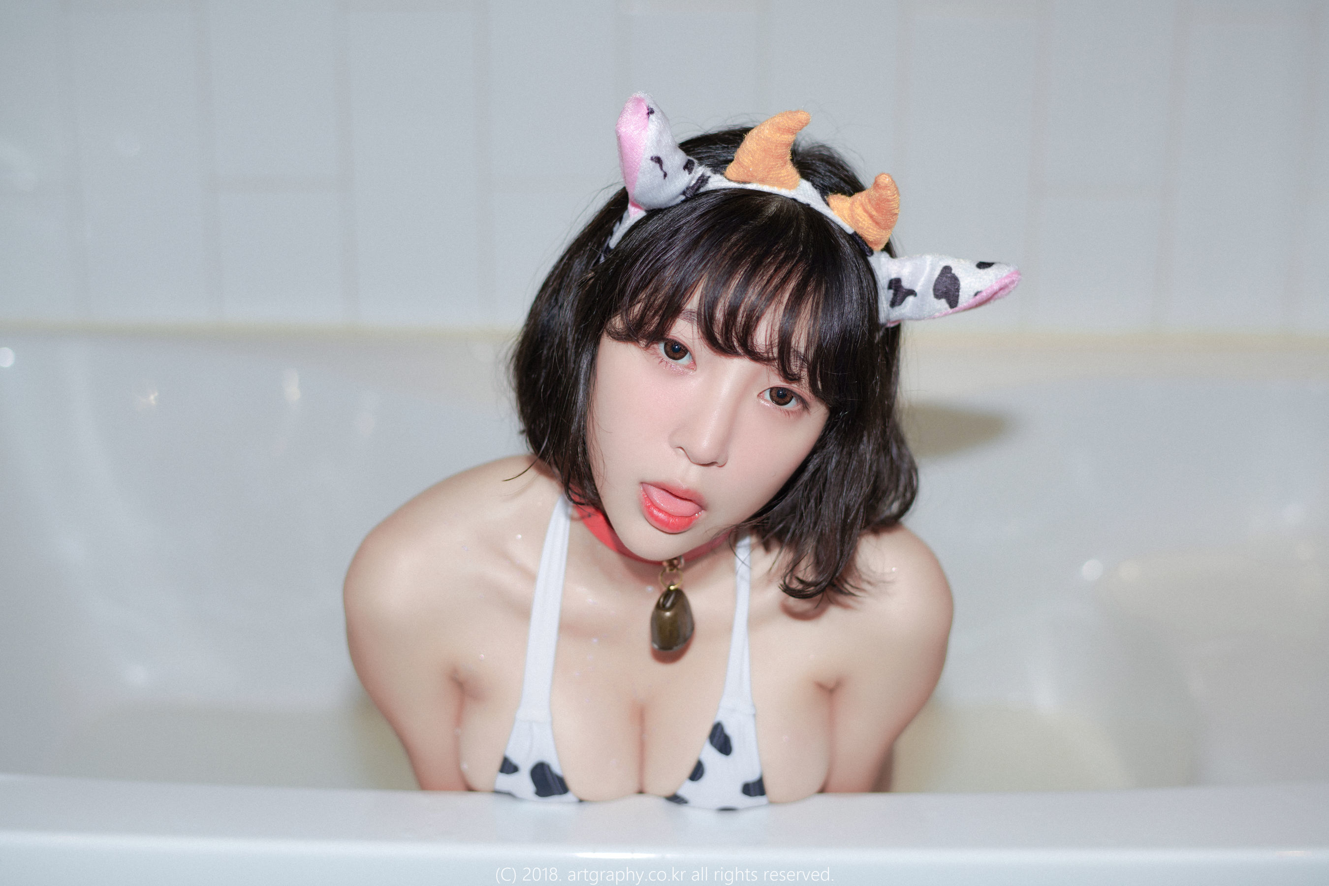 [ARTGRAVIA] VOL.039 姜仁卿 – 白猫少女+奶牛尤物 日韩写真-第33张