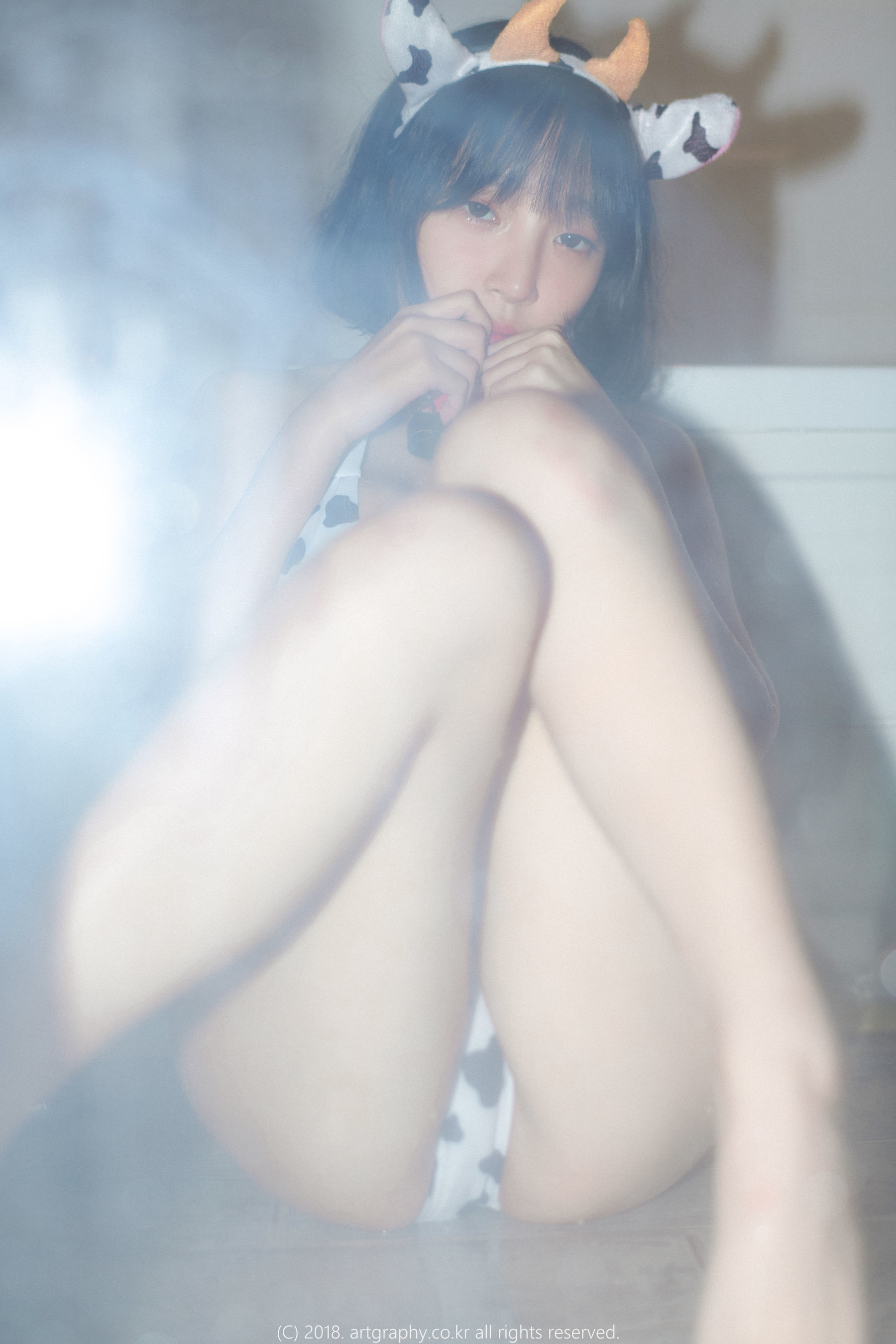 [ARTGRAVIA] VOL.039 姜仁卿 – 白猫少女+奶牛尤物 日韩写真-第4张