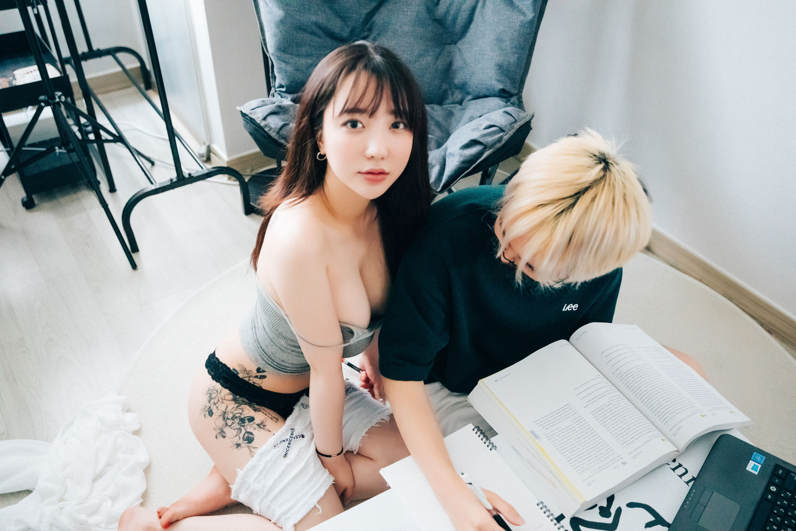 [LOOZY] Yeeun – Rrivate tutor 日韩写真-第24张