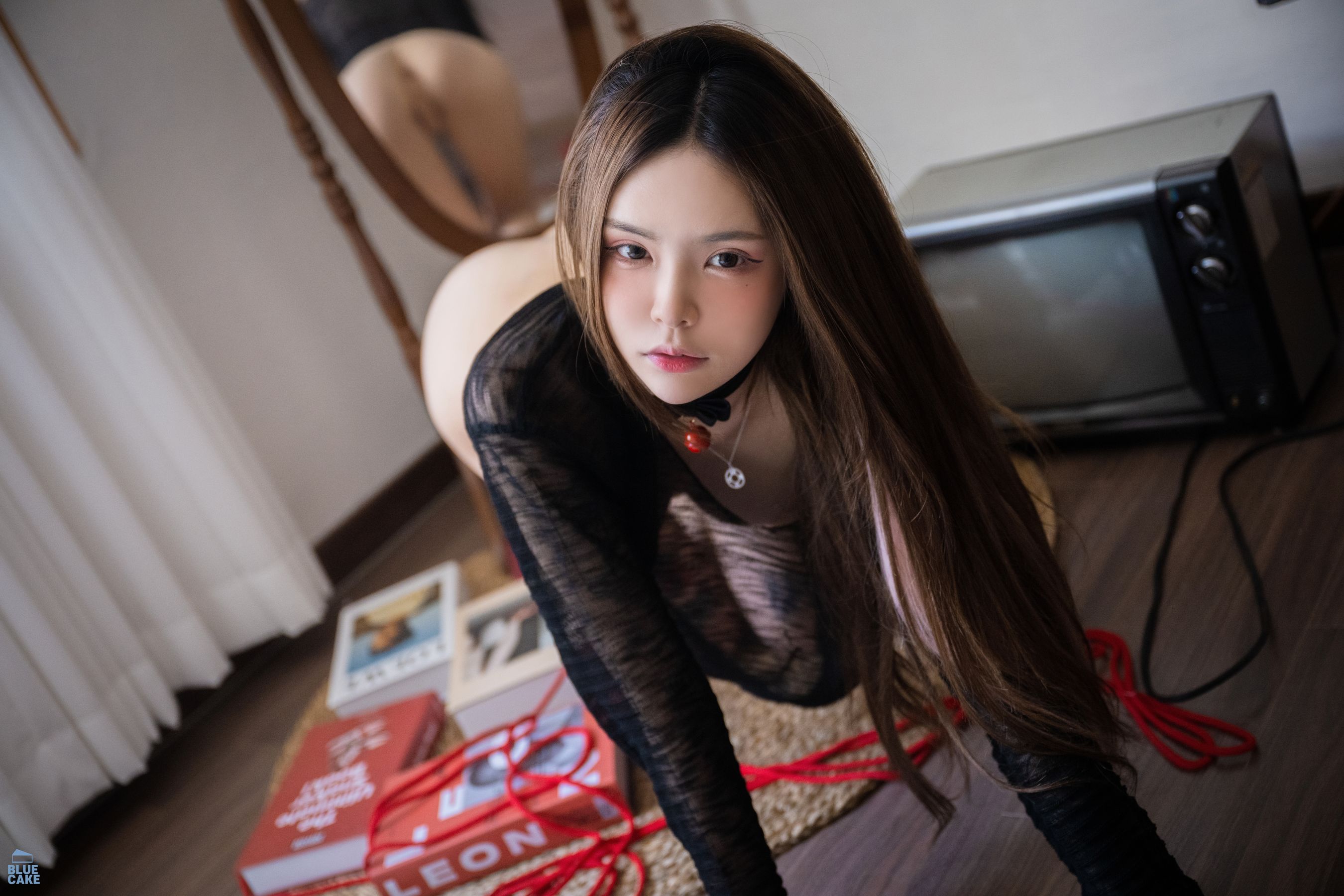 [BLUECAKE] Hikari – Soloing RED.Ver 日韩写真-第33张