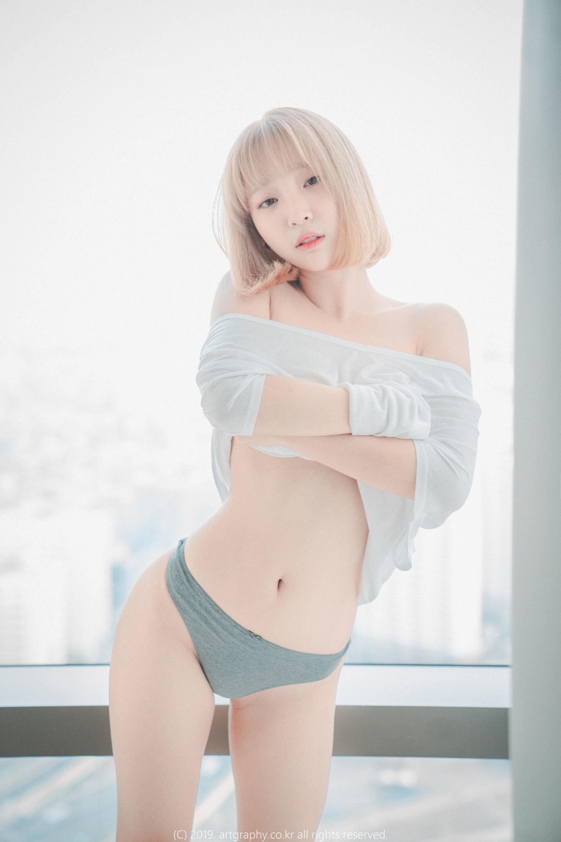 [ARTGRAVIA] VOL.062 姜仁卿 – 丁字裤+T恤衫+网袜兔女郎 日韩写真-第1张
