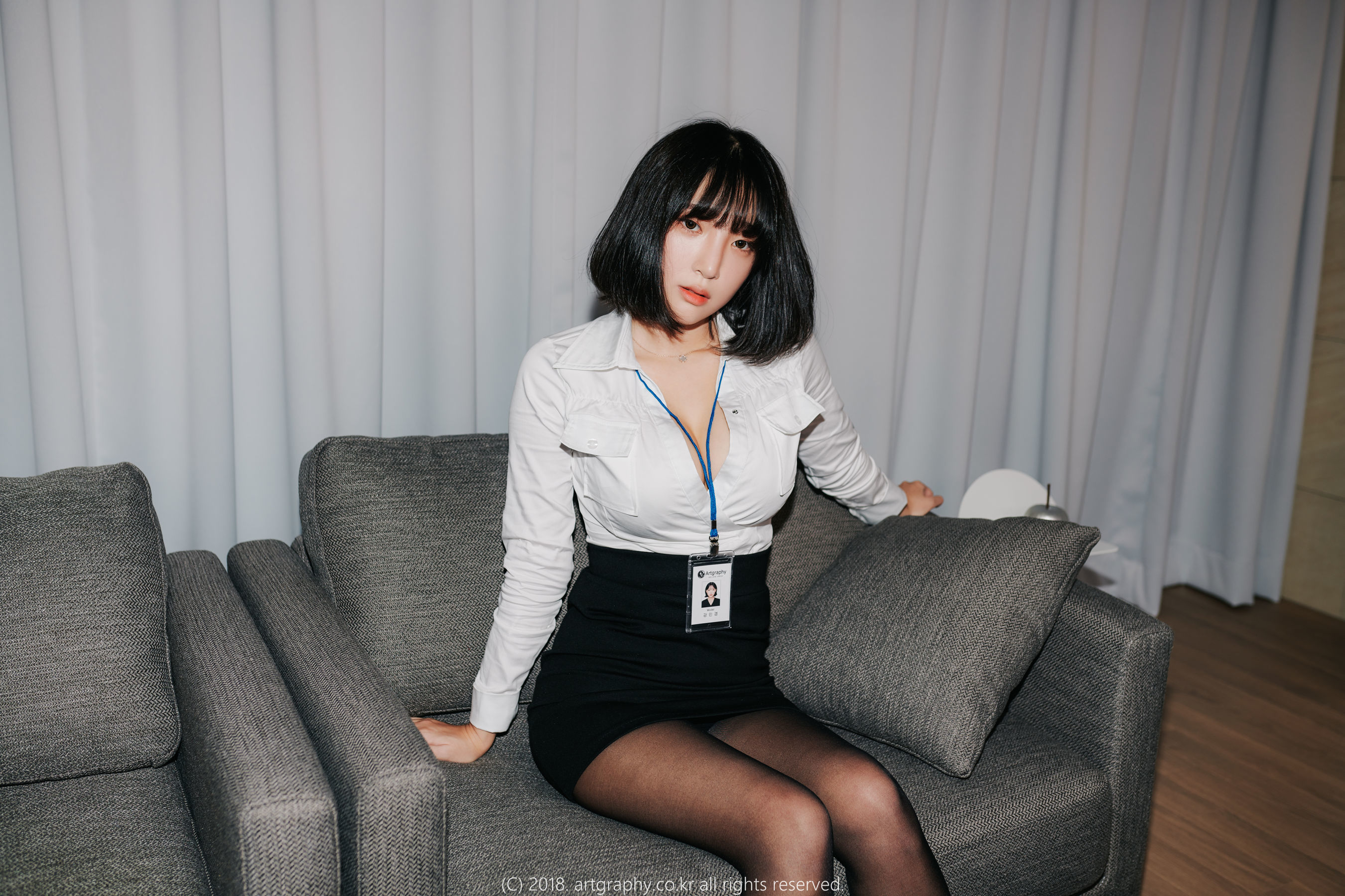 [ARTGRAVIA] VOL.042 姜仁卿 – 黑丝制服+女仆诱惑 日韩写真-第1张