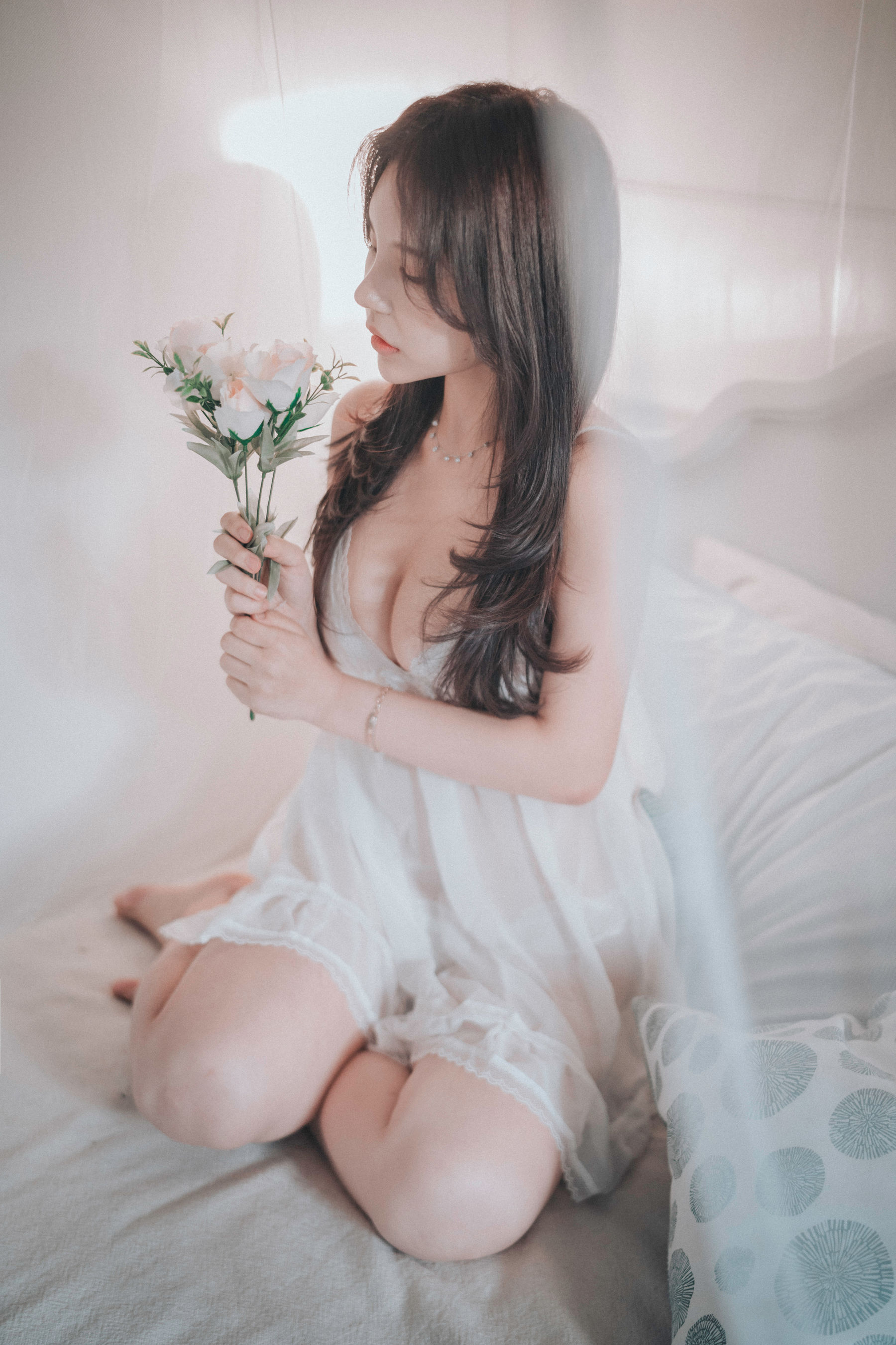 [DJAWA] ZZYuri – Alluring White 日韩写真-第11张