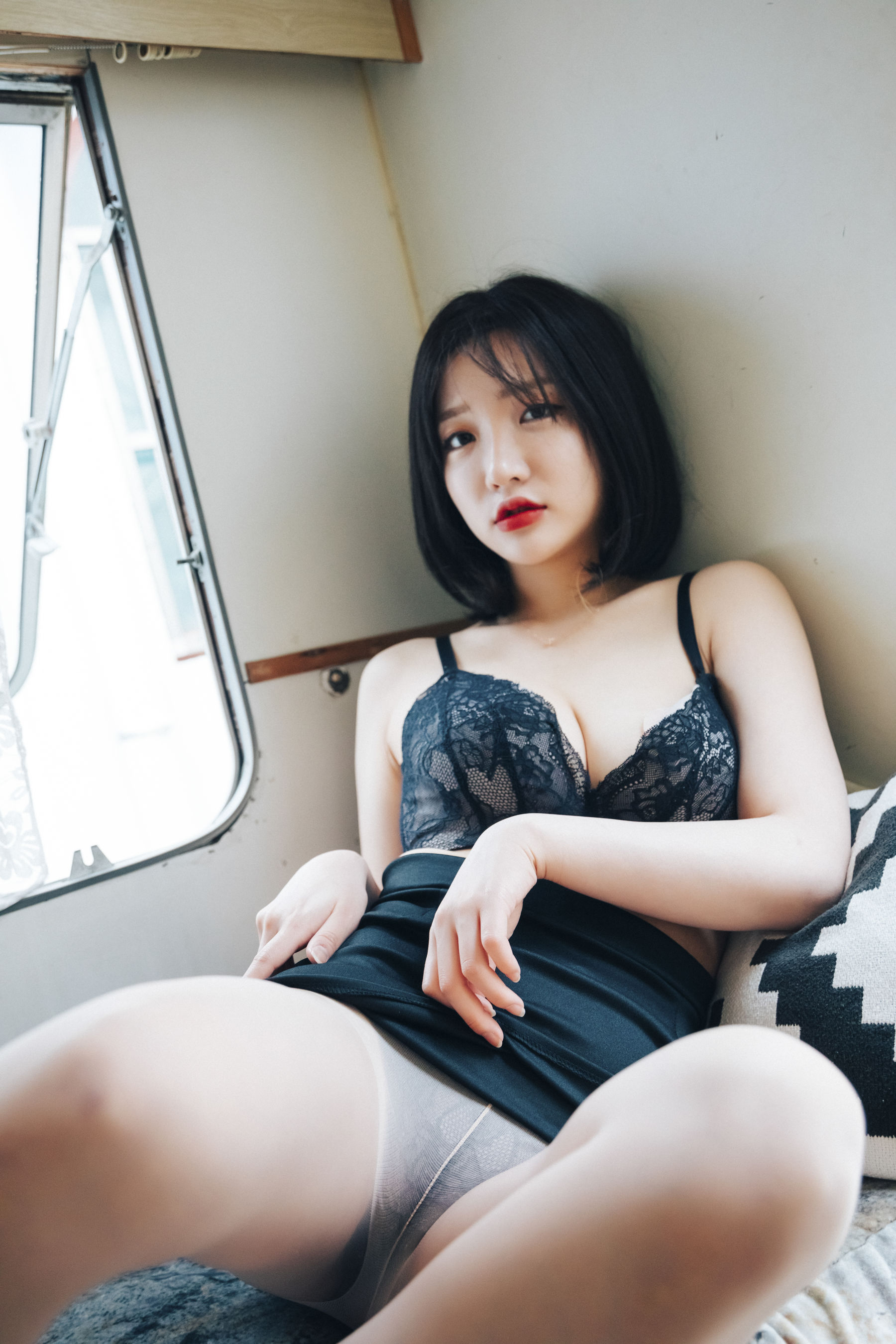 [LOOZY] Yeeun – Officegirls Vacation Vol.2 日韩写真-第37张