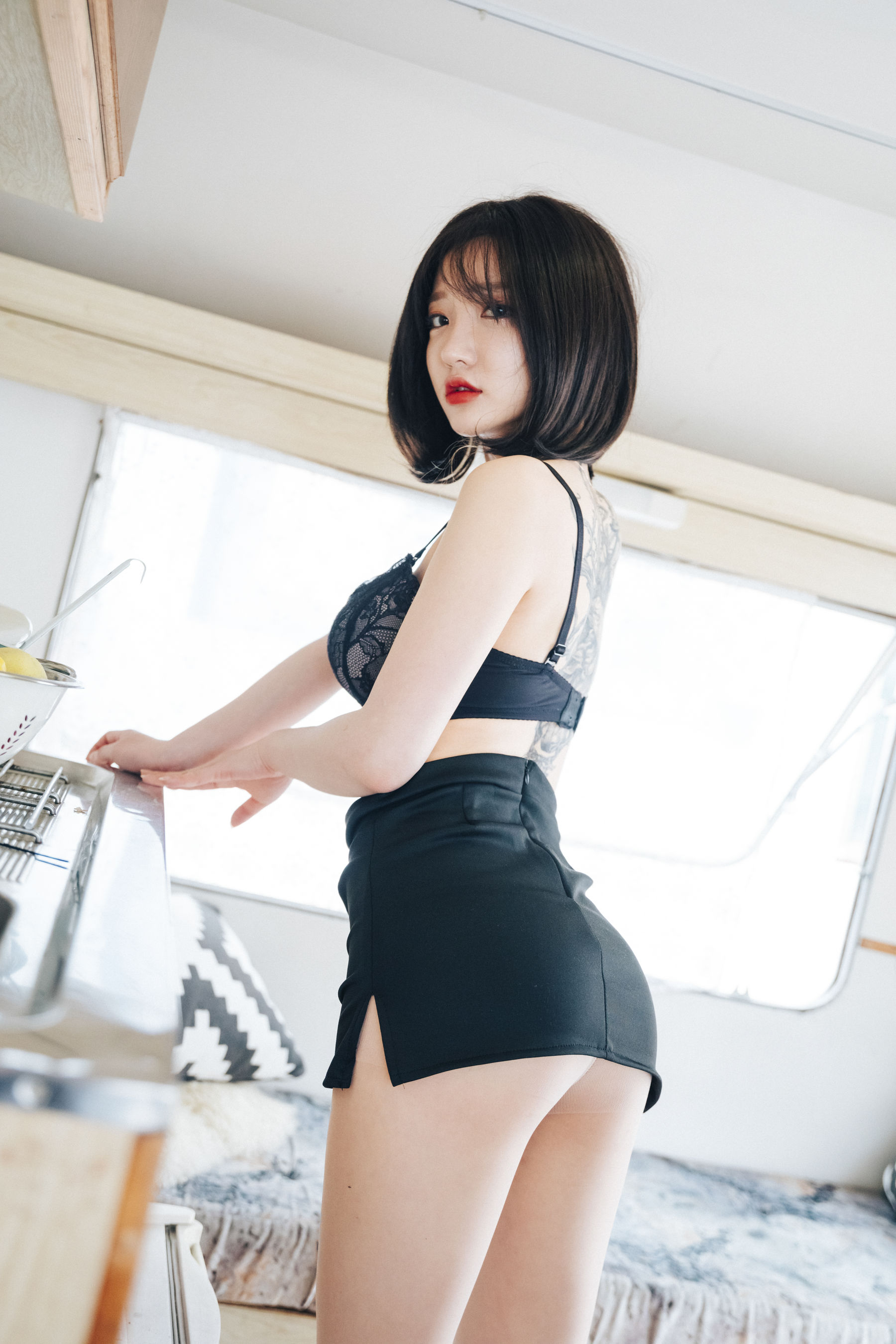 [LOOZY] Yeeun – Officegirls Vacation Vol.2 日韩写真-第16张