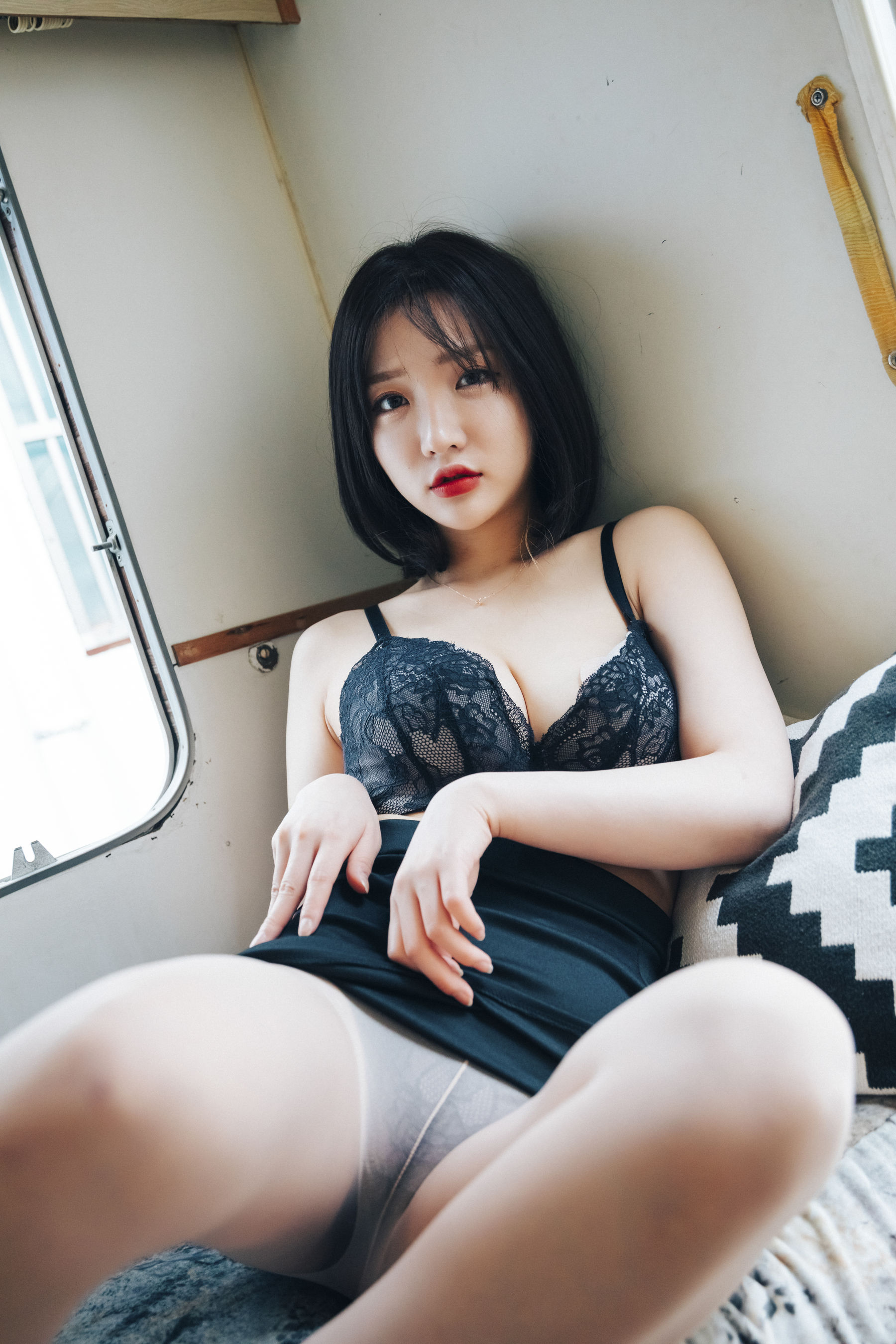 [LOOZY] Yeeun – Officegirls Vacation Vol.2 日韩写真-第36张