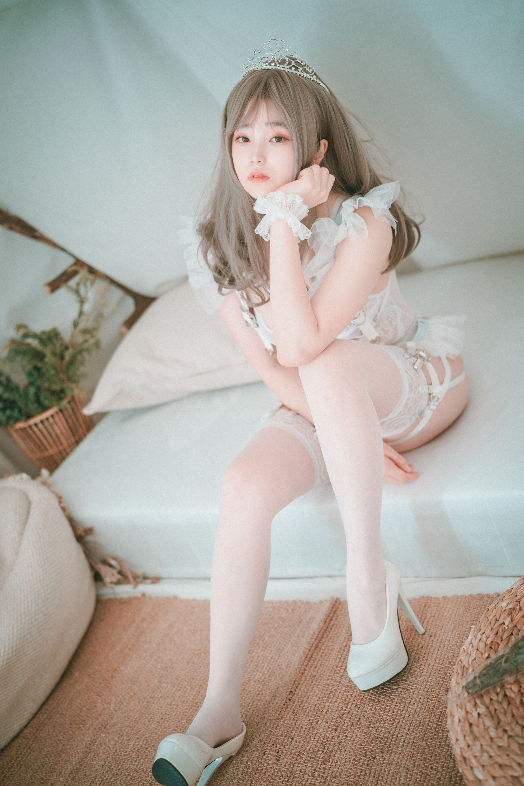 [DJAWA] BamBi – Reine de Blanc (B-side) 日韩写真-第6张