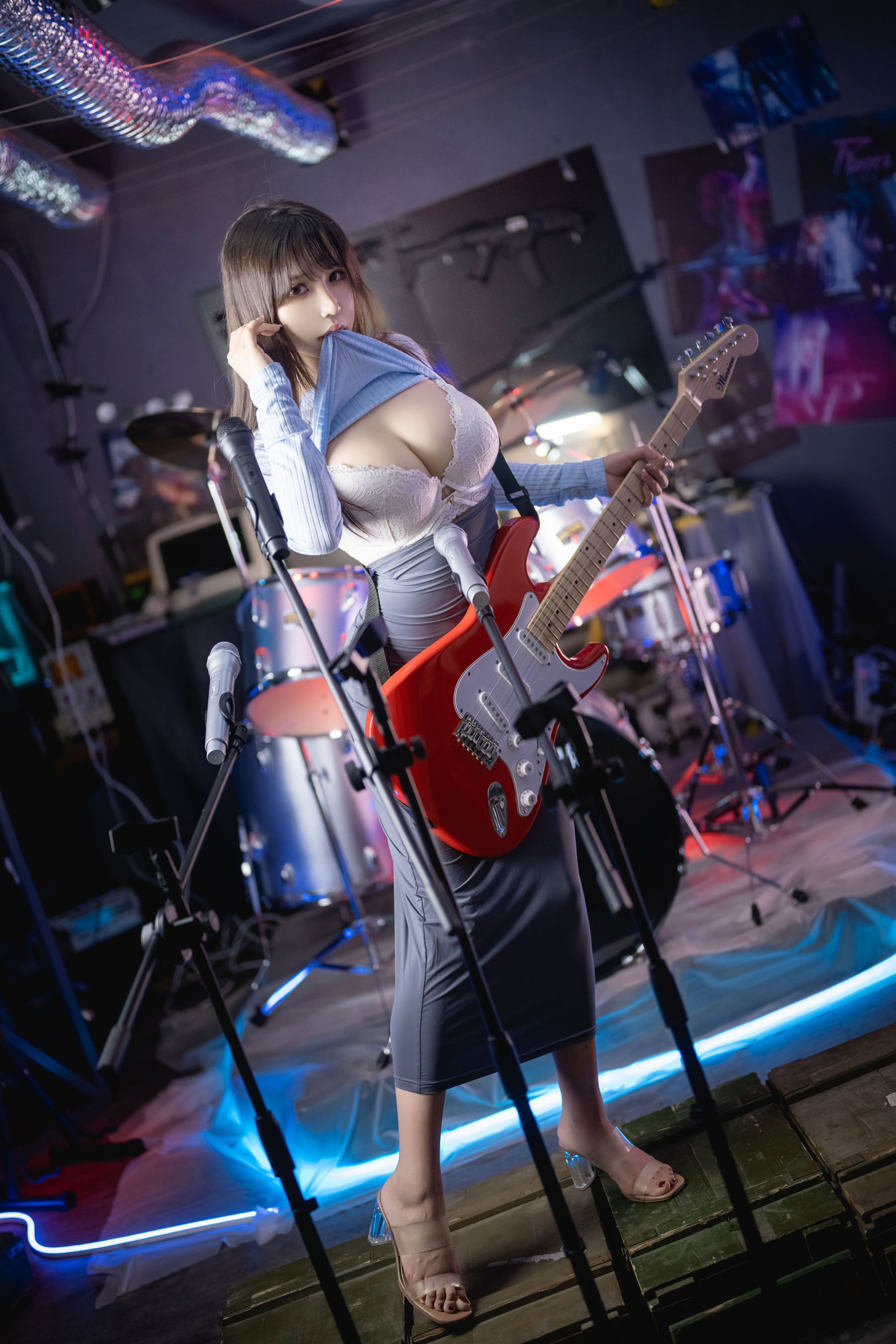 二次元妹子抱走莫子aa – 吉他妹妹 Cosplay-第4张