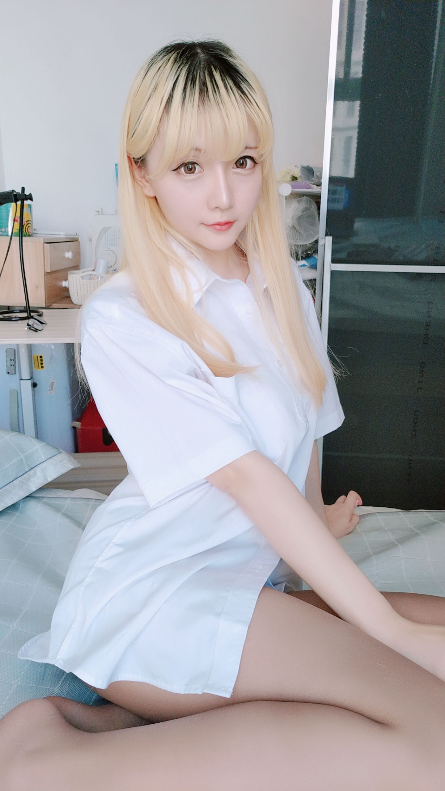 Coser小姐姐星之迟迟 白衬衣 Cosplay-第8张