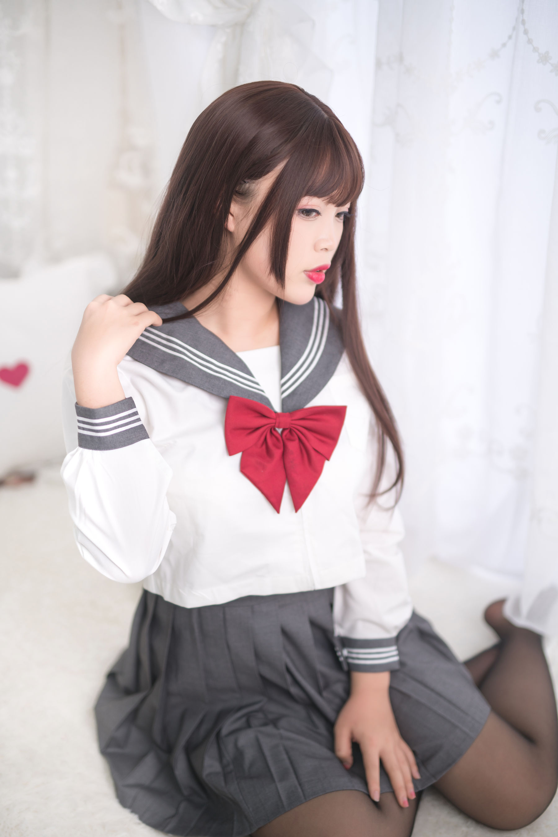 [Cosplay写真] 萌系小姐姐-白烨- – 黑丝制服少女 Cosplay-第3张