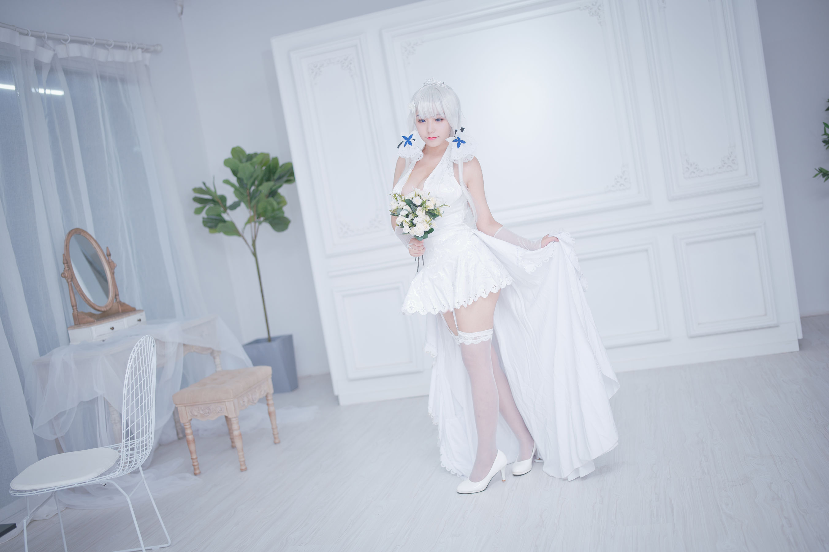 动漫博主穆零Mu0 – 光辉婚纱 Cosplay-第1张