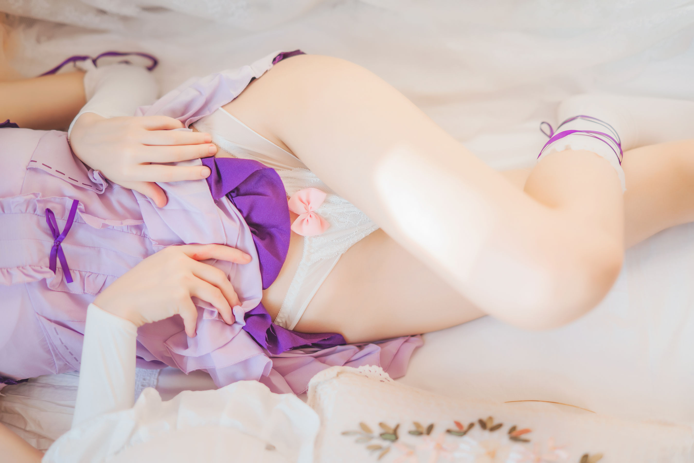 [Cosplay写真] 动漫博主蠢沫沫 – 蕾姆小睡裙 Cosplay-第5张