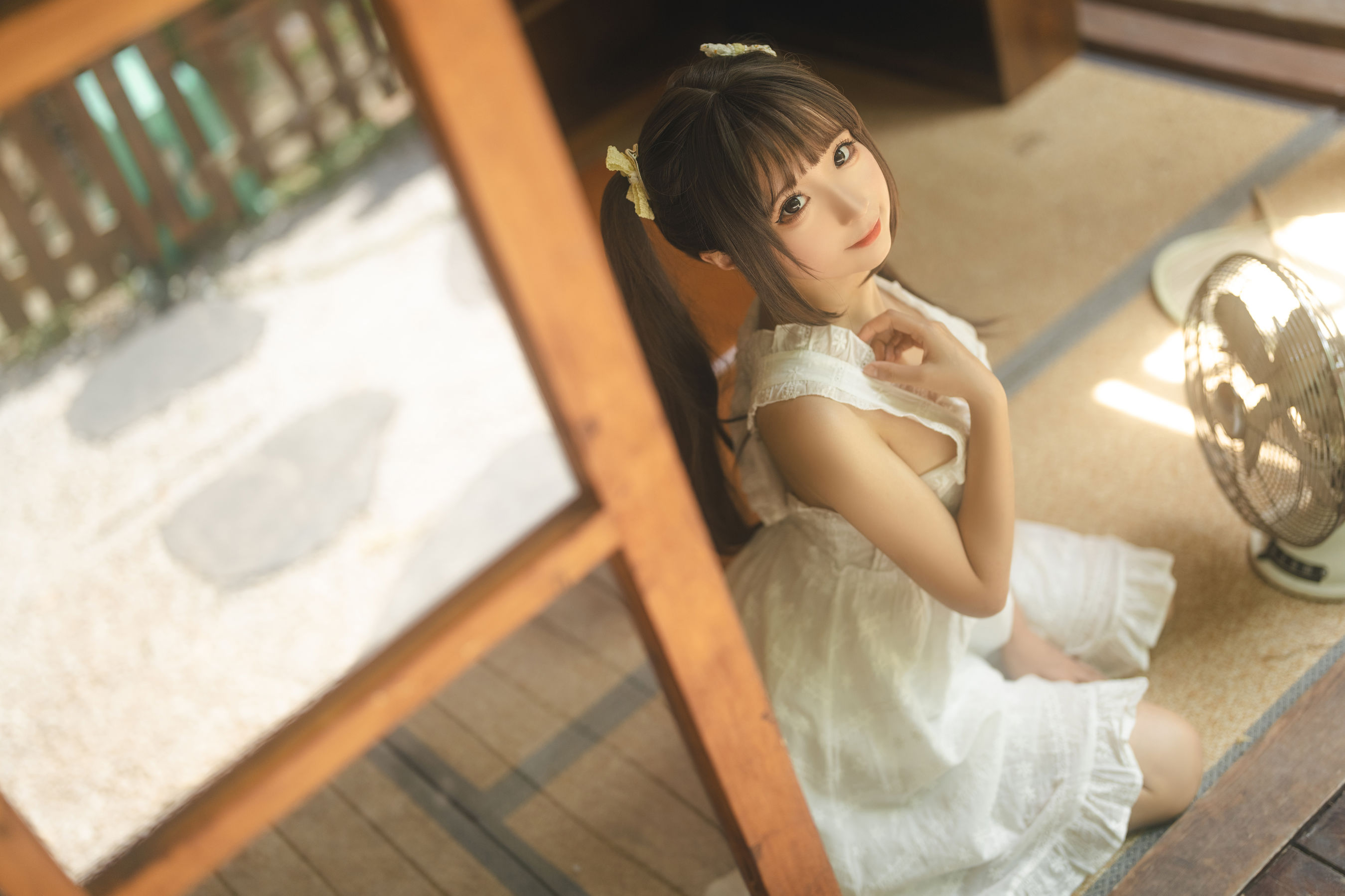 动漫博主蠢沫沫 – 白吊带 Cosplay-第1张