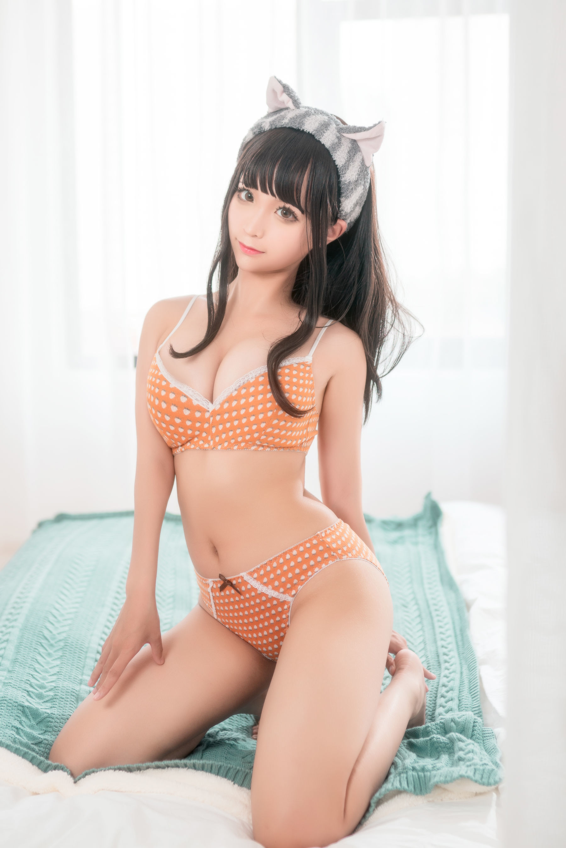 动漫博主蠢沫沫 – 黄内衣 Cosplay-第31张