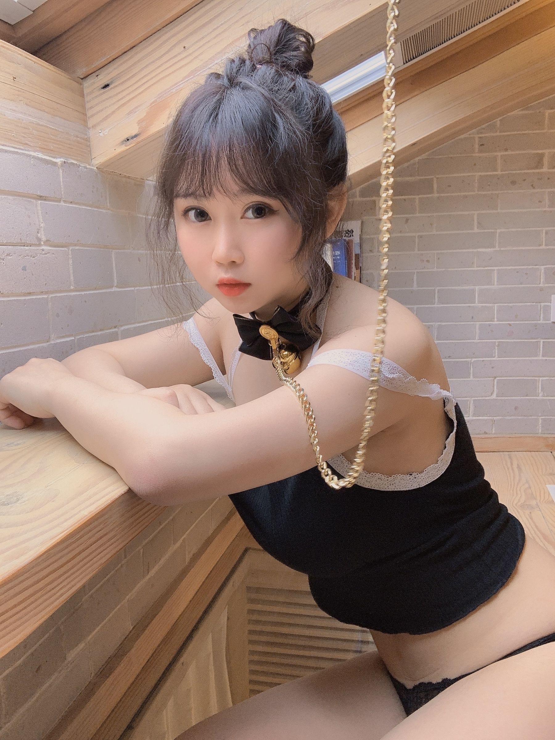 蜜桃少女是依酱呀 – 囚禁 Cosplay-第6张