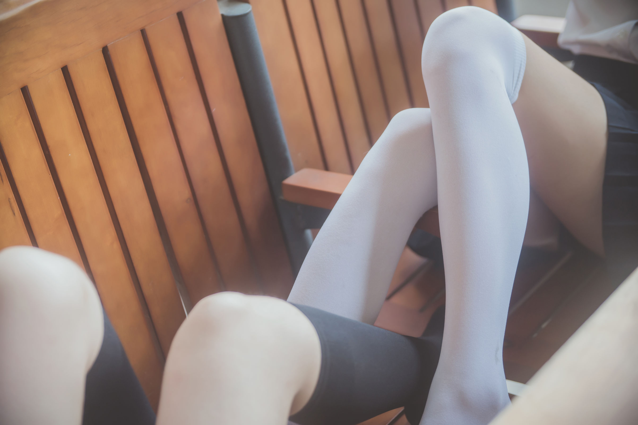 [萝莉COS] 桜桃喵疯猫ss《JK百合》 Cosplay-第5张