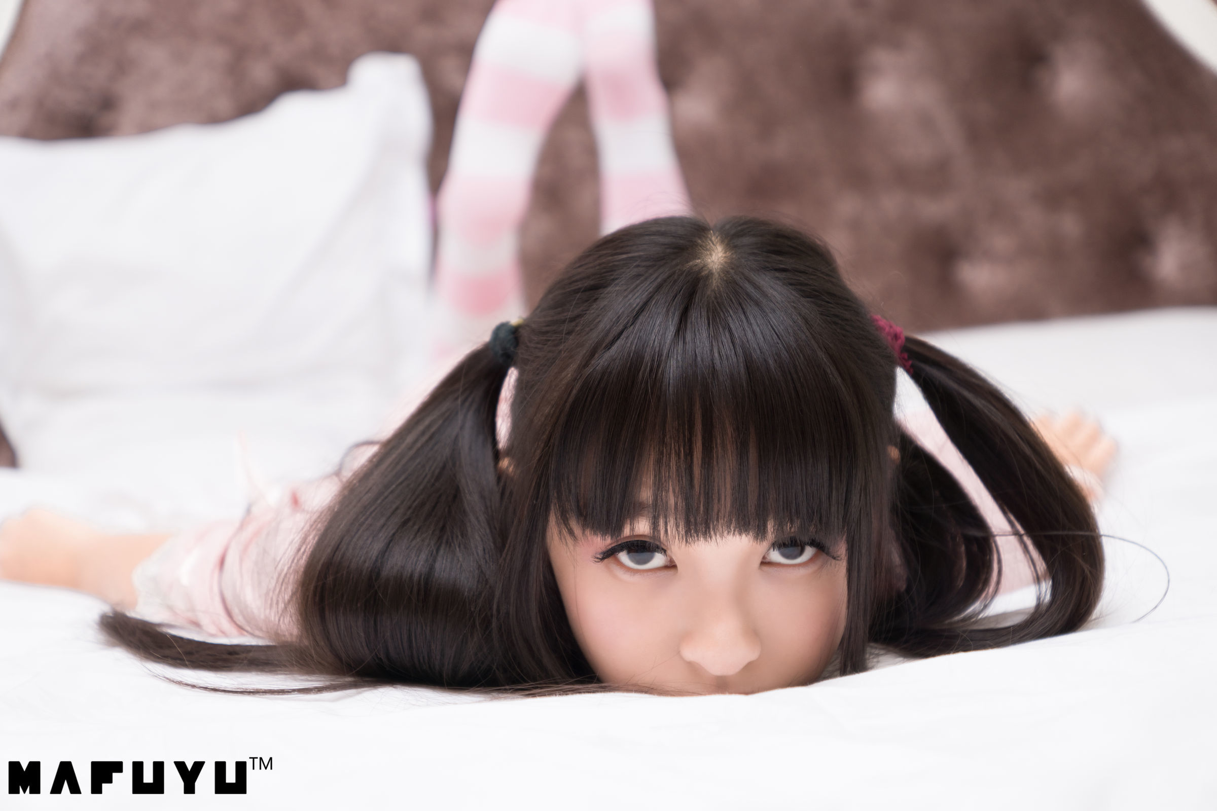 [萝莉COS] 神楽板真冬 粉白条纹系列套图 Cosplay-第52张