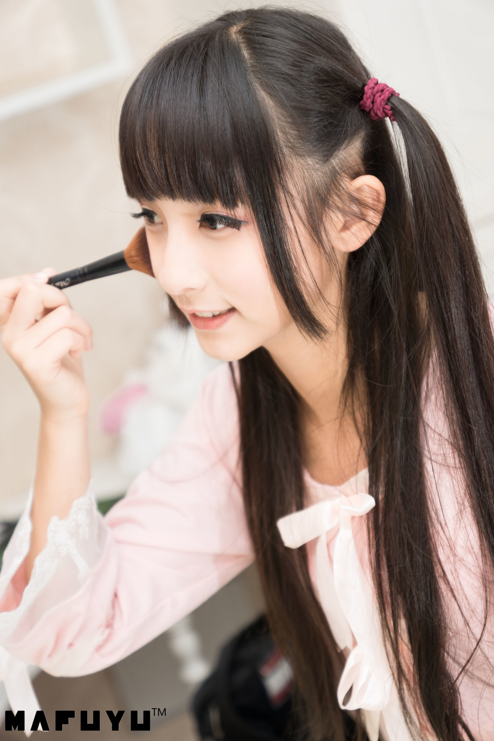 [萝莉COS] 神楽板真冬 粉白条纹系列套图 Cosplay-第98张
