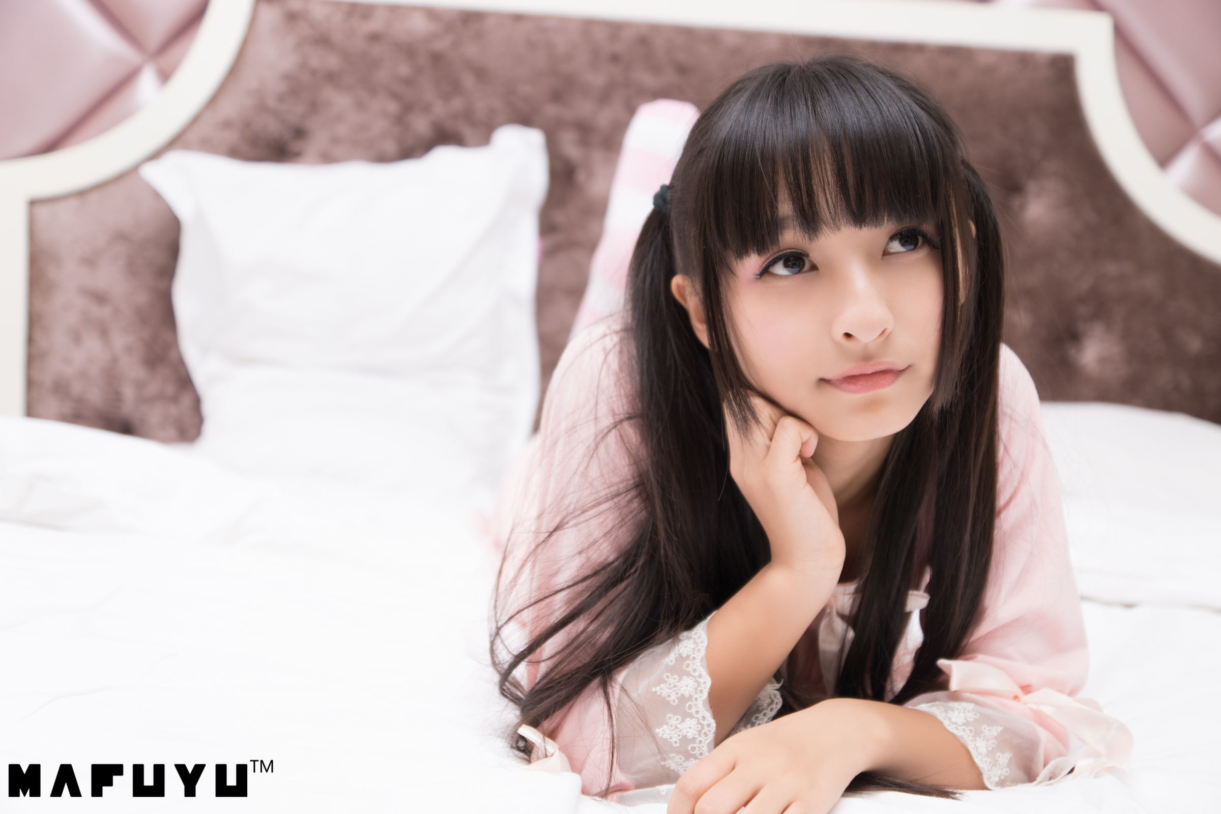 [萝莉COS] 神楽板真冬 粉白条纹系列套图 Cosplay-第46张