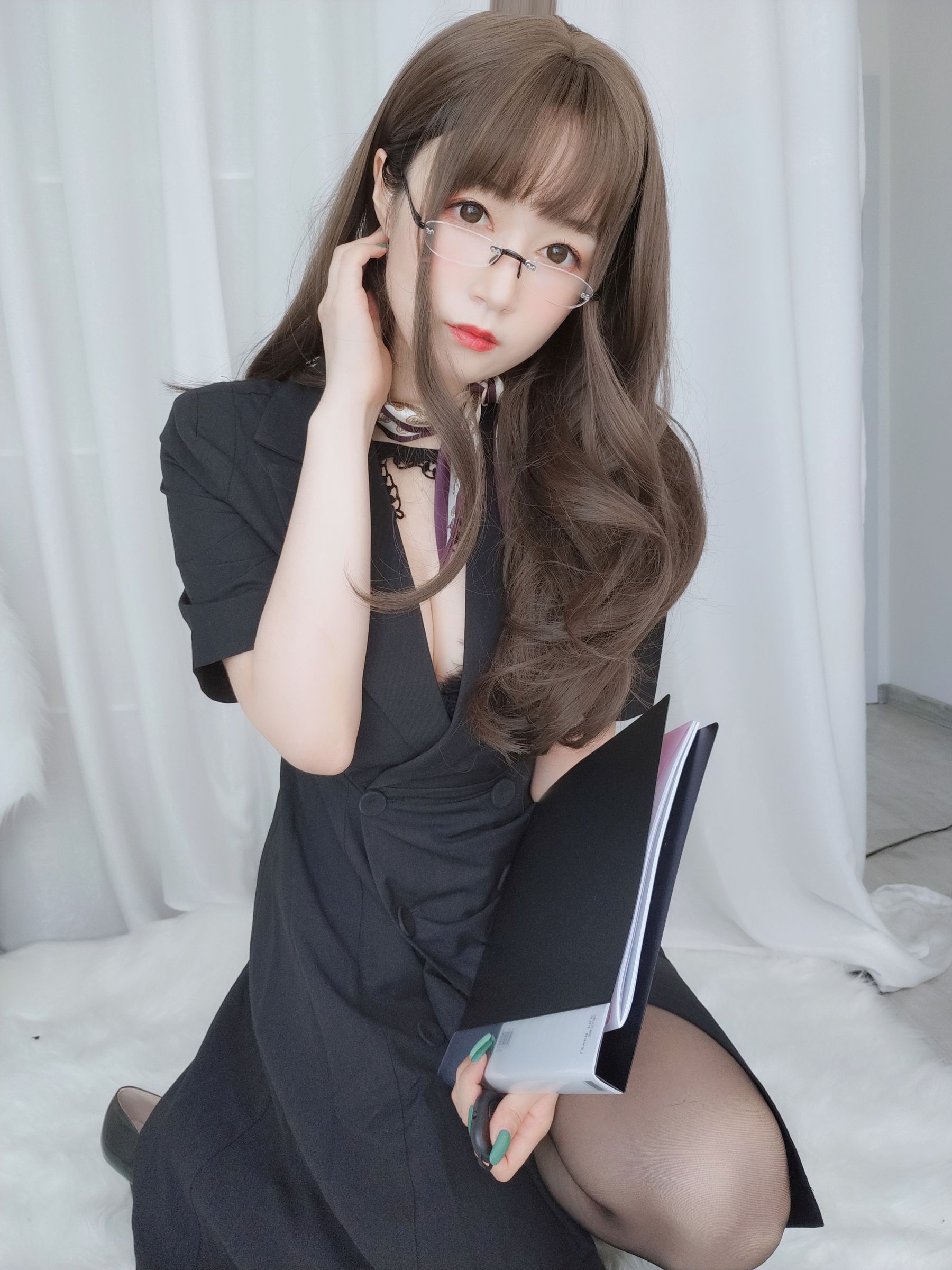 Coser小姐姐白银 – OL下的内衣 Cosplay-第7张