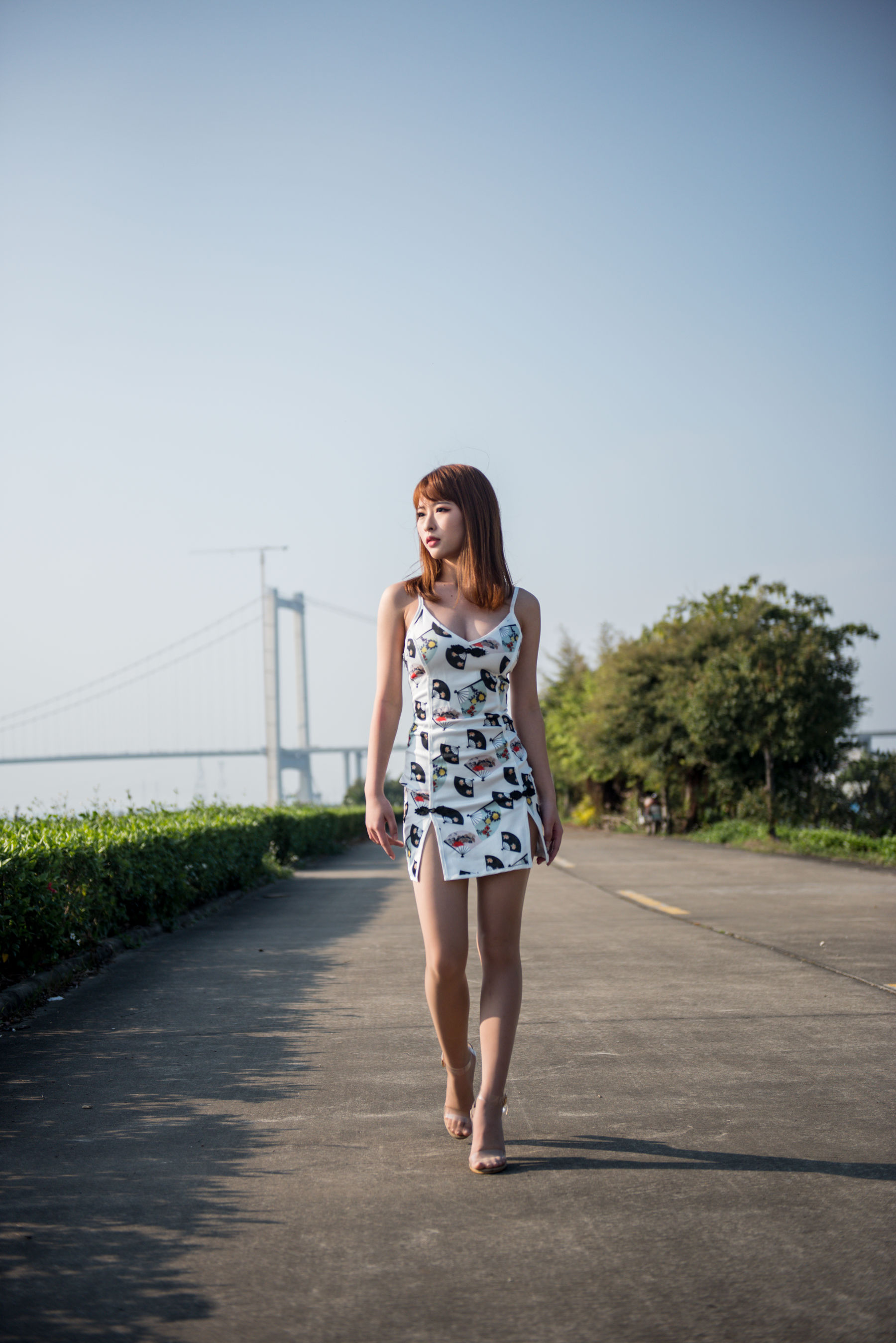 尤物清水由乃 御风街拍 紧身裙肉丝 Cosplay-第31张