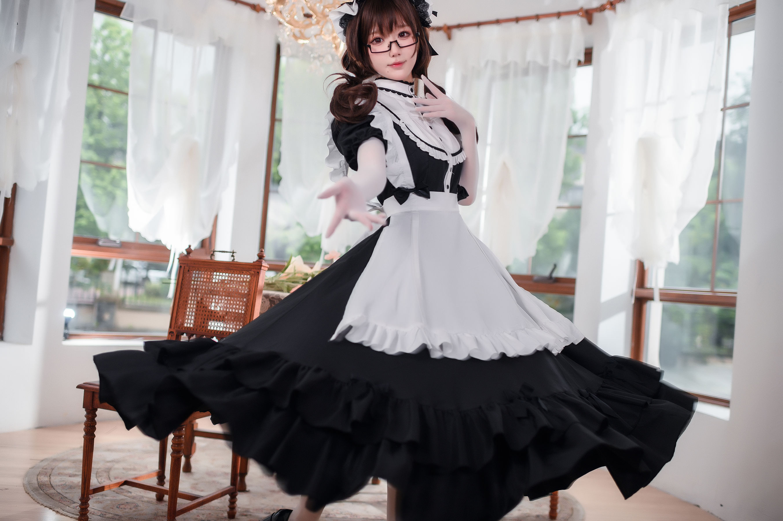 动漫博主阿包也是兔娘 – 传统长裙女仆 Cosplay-第9张