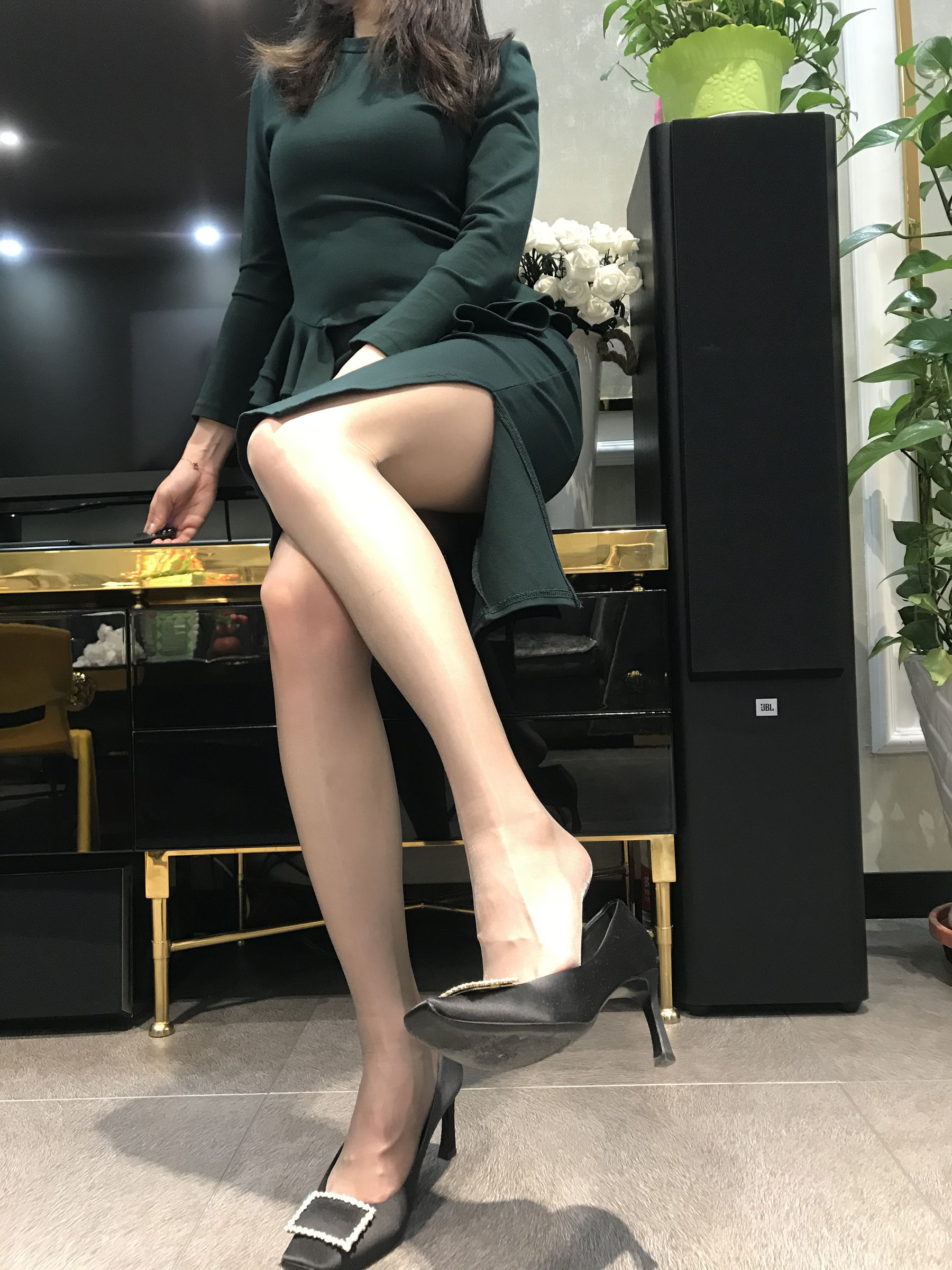 丝足博主麋鹿_Monroe 2020.04.30 贵妇丝足 Cosplay-第5张