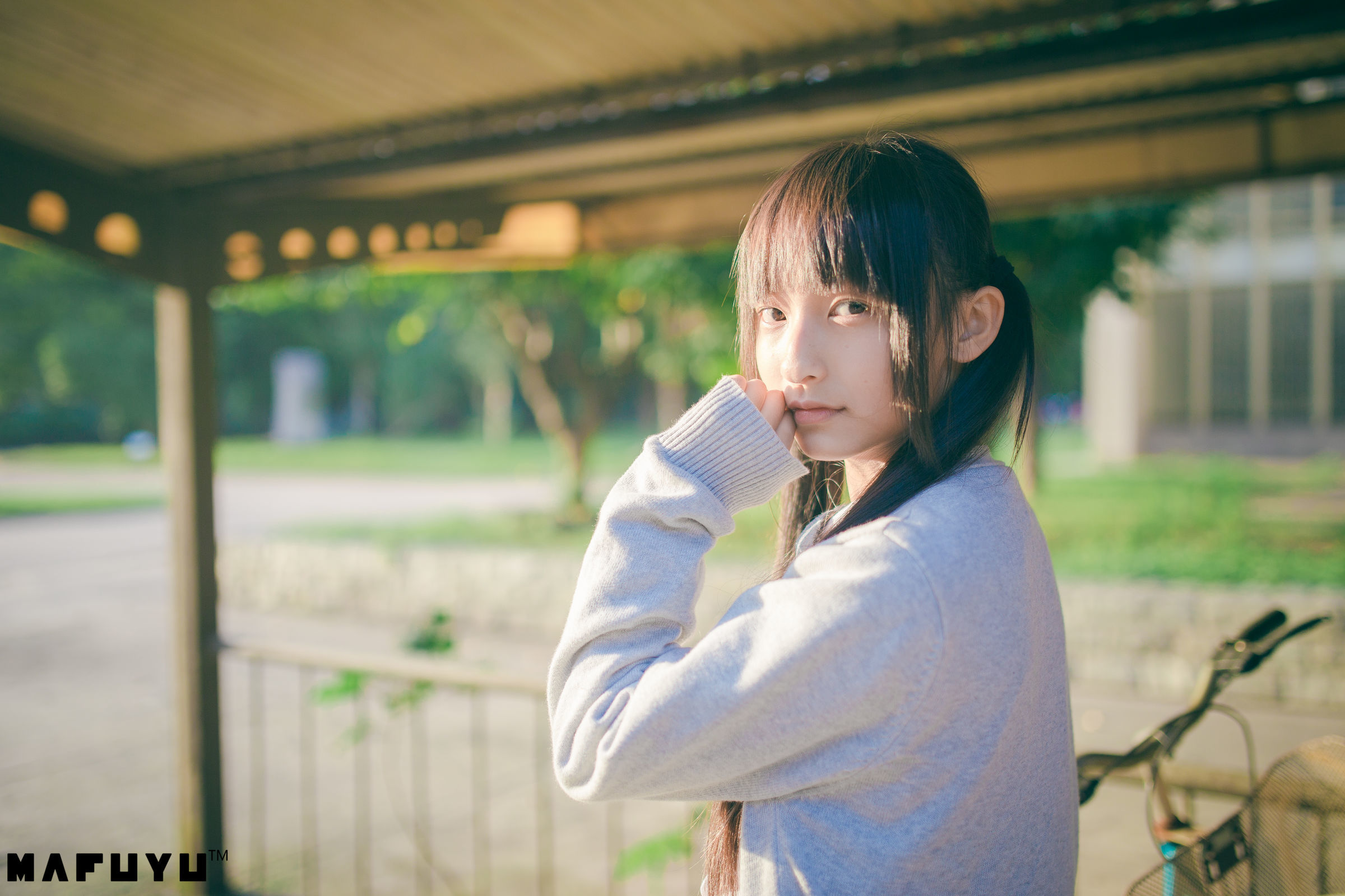 [萝莉COS] 神楽板真冬 阳光校服系列套图 Cosplay-第8张