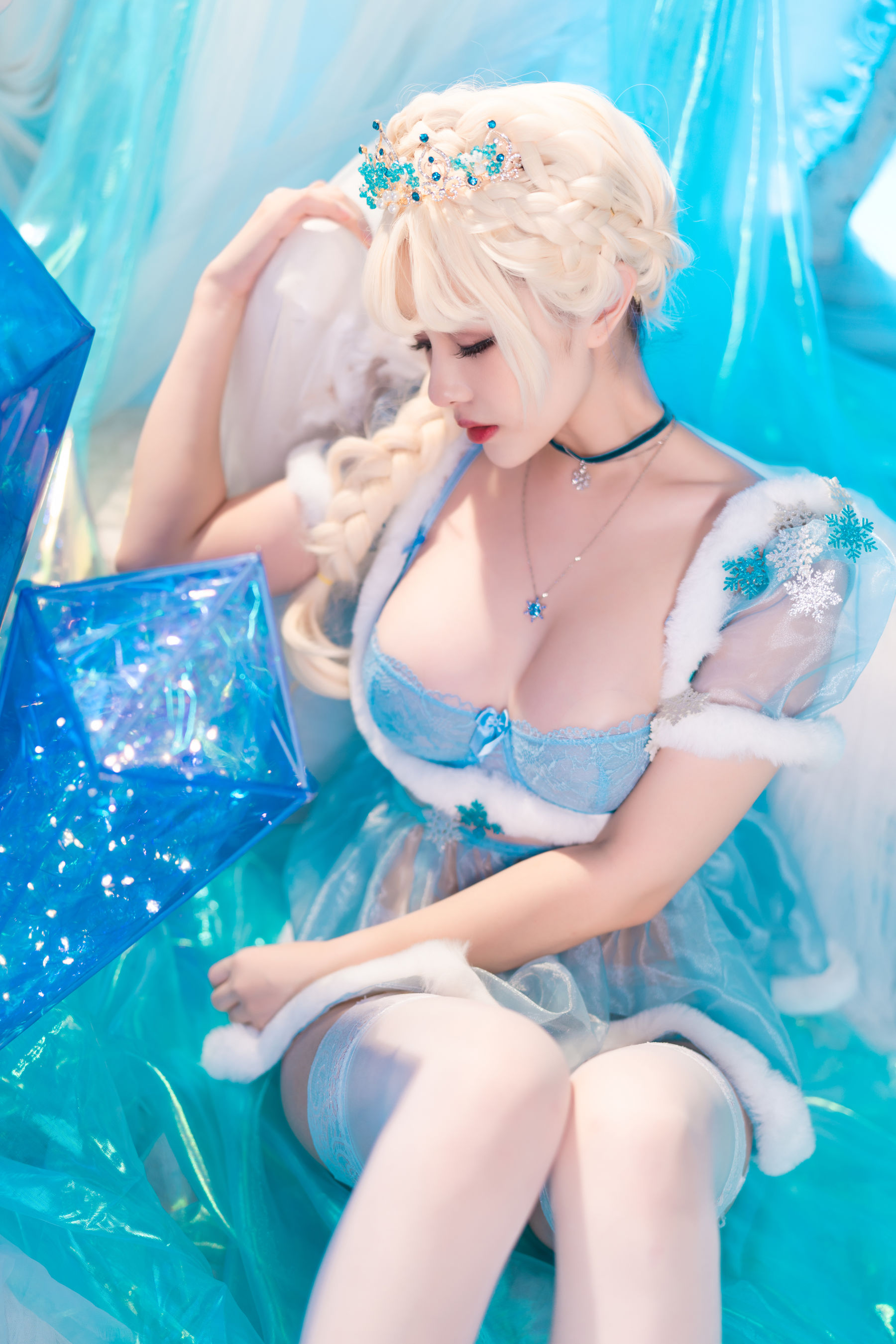 动漫博主雯妹 – 冰雪 Cosplay-第15张