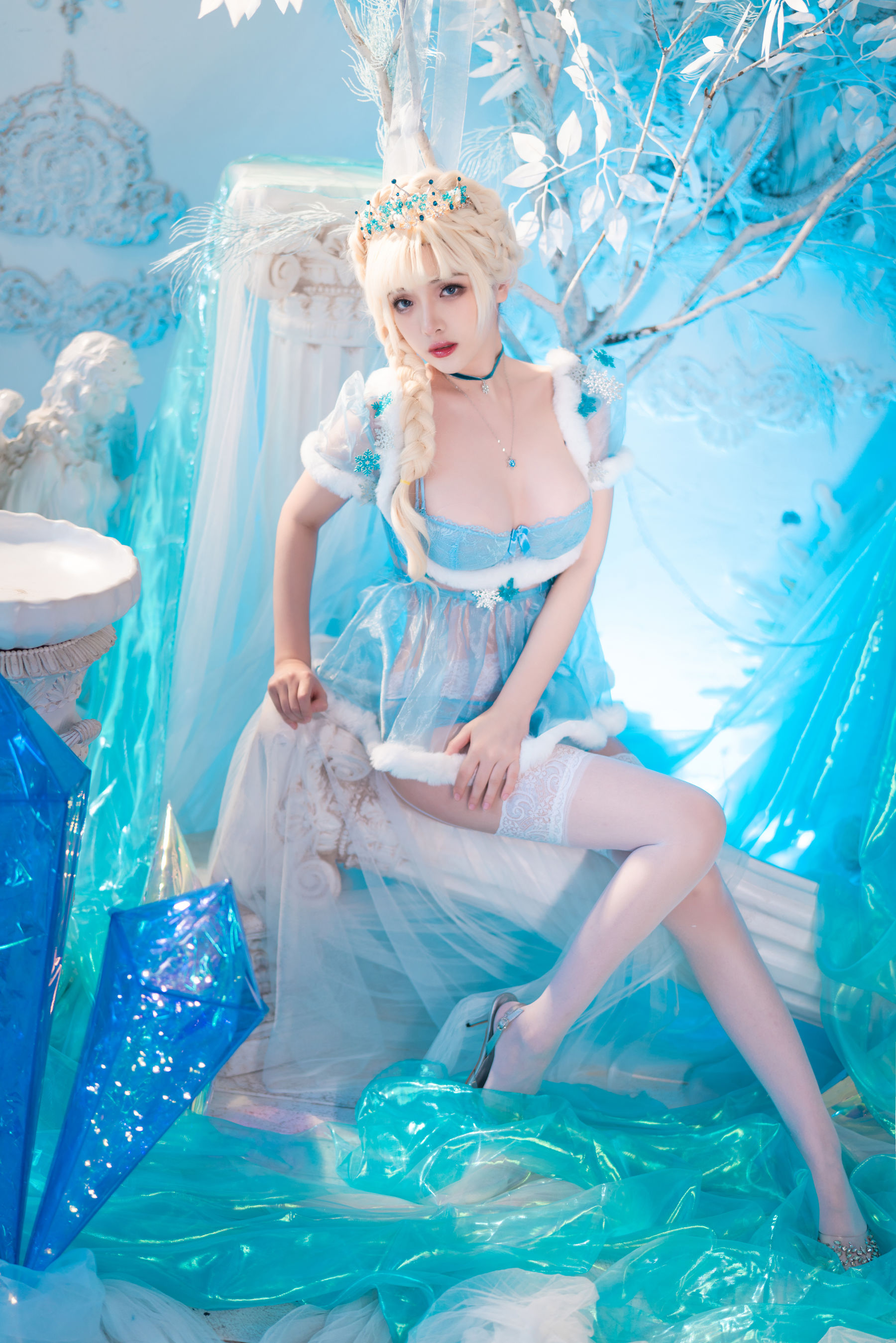 动漫博主雯妹 – 冰雪 Cosplay-第30张