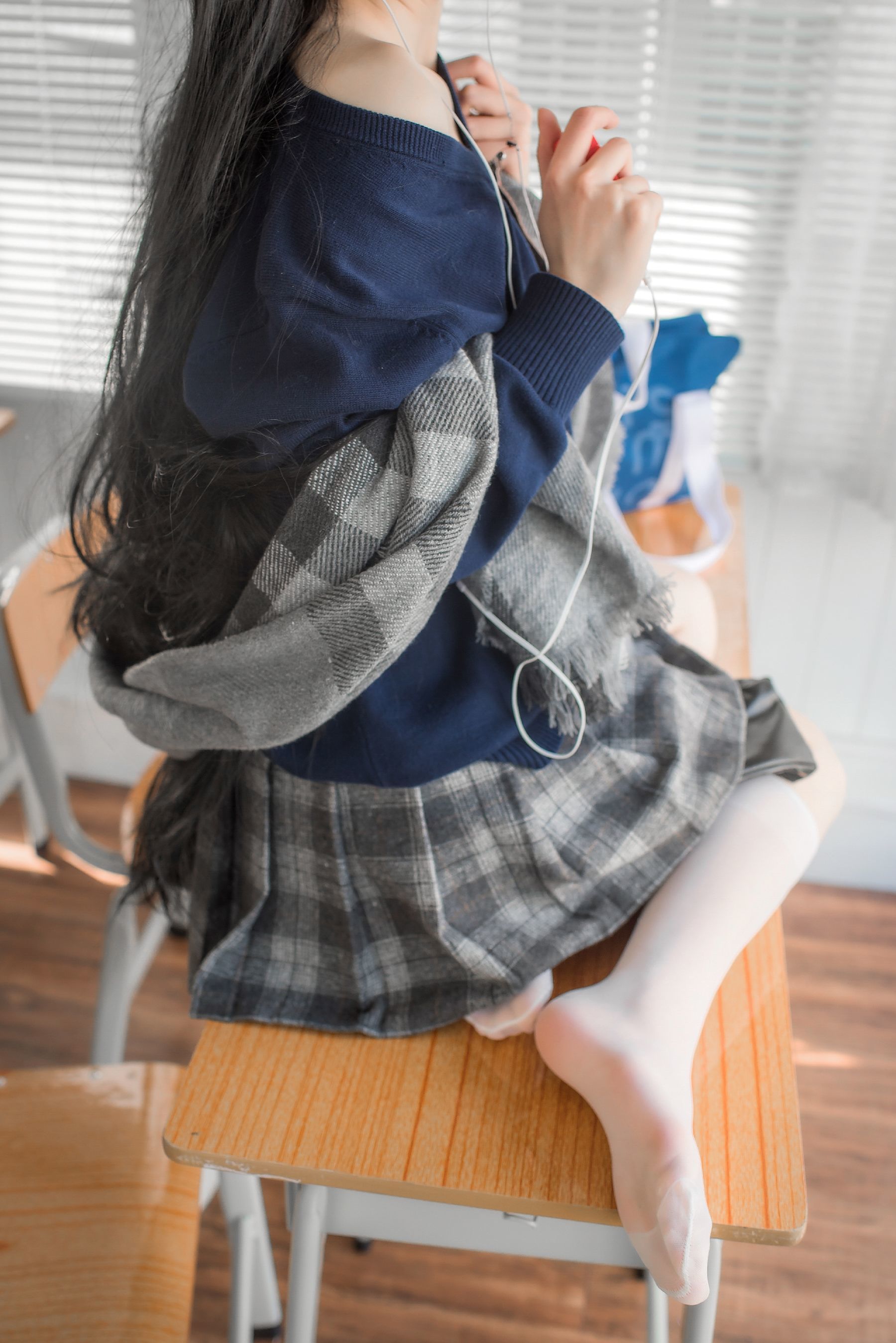 izumi泉桃子福利 – 纯白毕业季 Cosplay-第5张