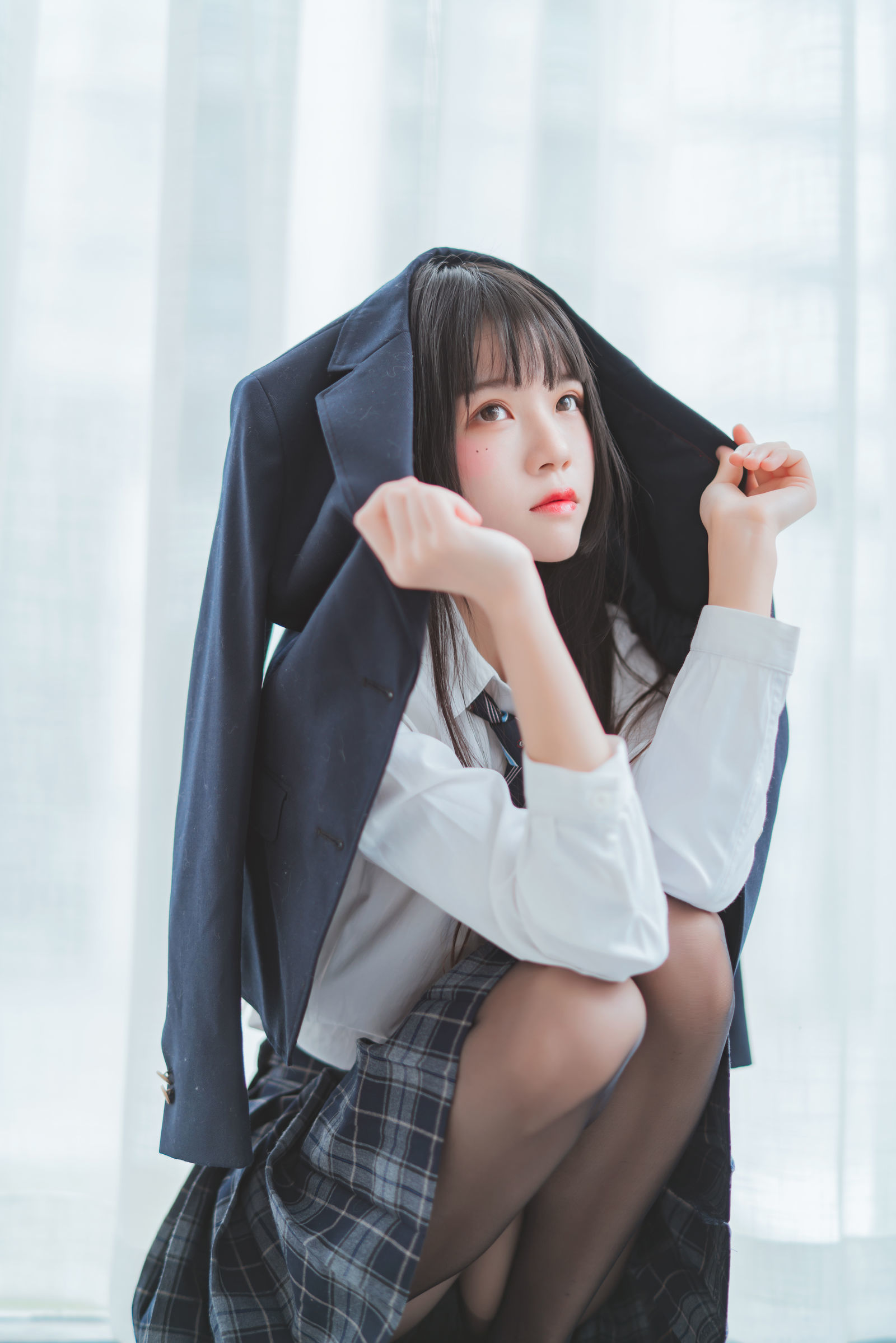 [萝莉COS] 桜桃喵 – 冬季制服丝秀 Cosplay-第6张