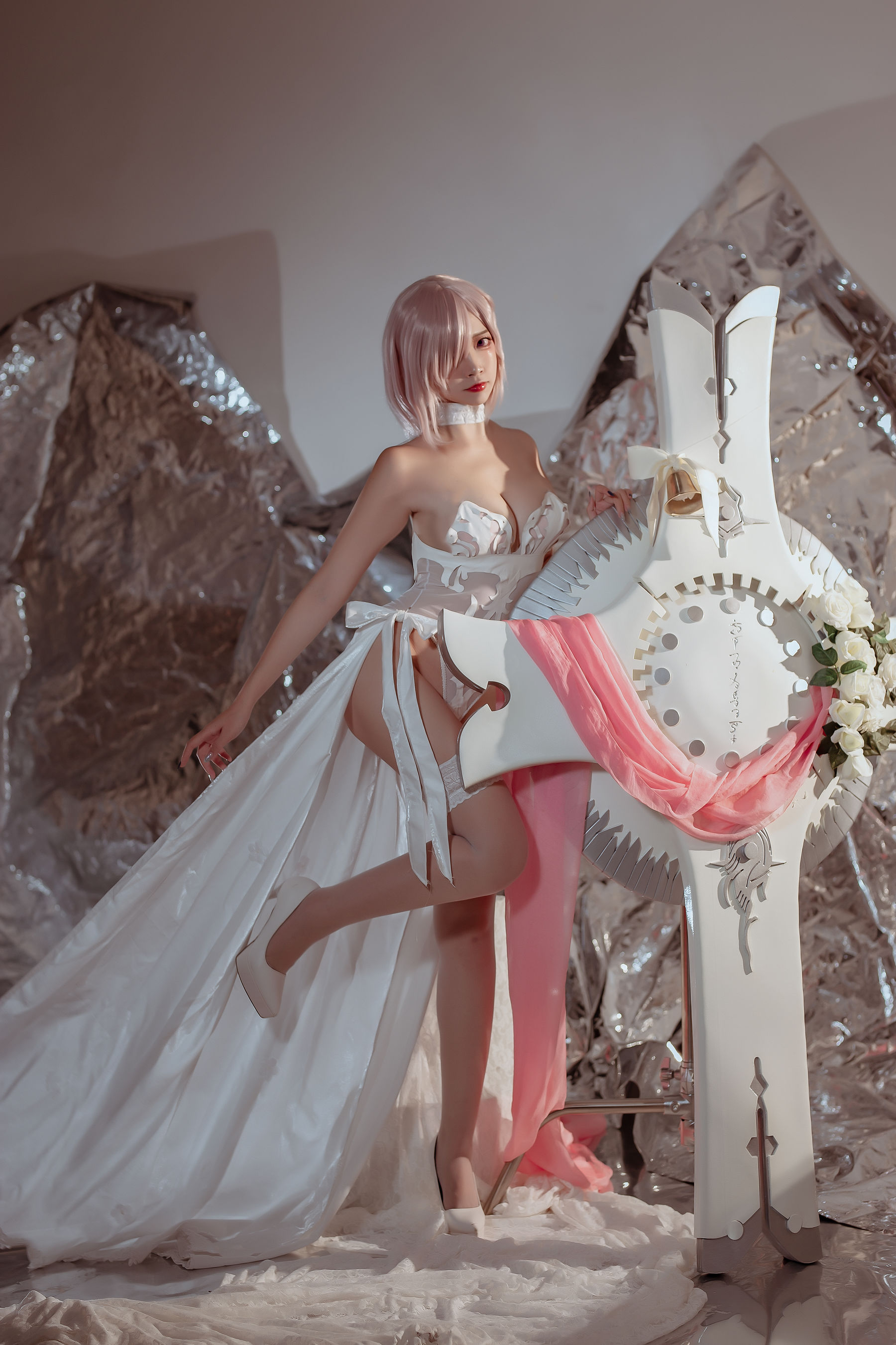 人气Coser二佐Nisa – fate玛修婚纱 Cosplay-第1张