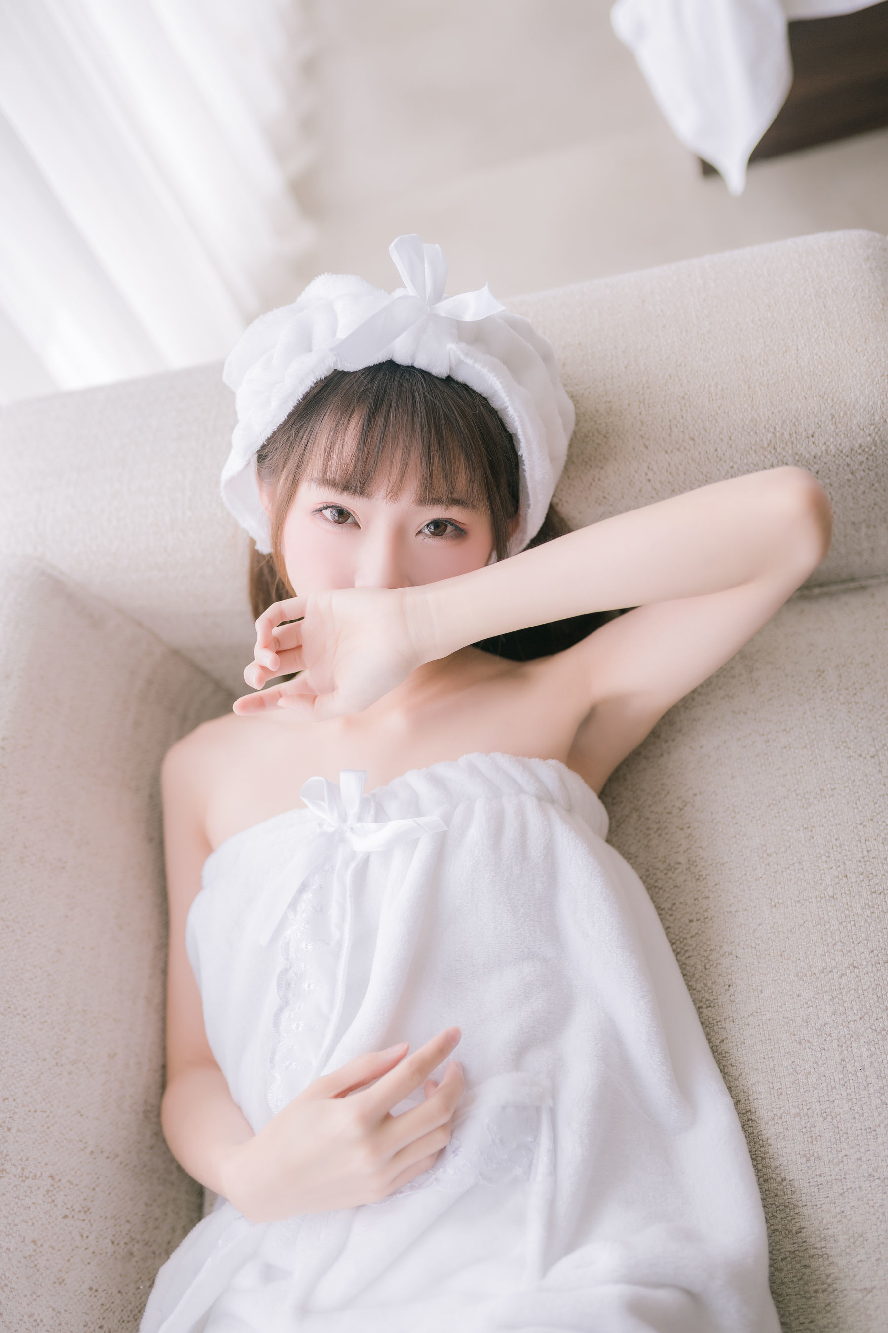动漫博主Kitaro_绮太郎 – 纯白浴巾 Cosplay-第4张