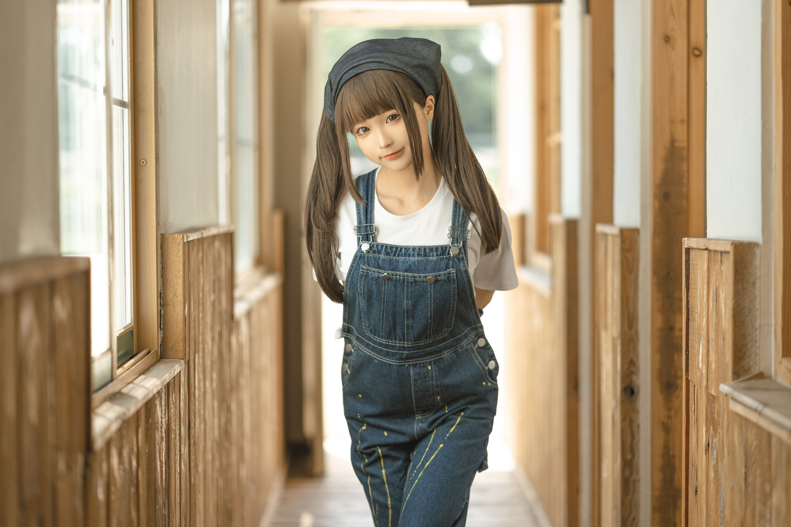 动漫博主蠢沫沫 – 小画家 Cosplay-第1张