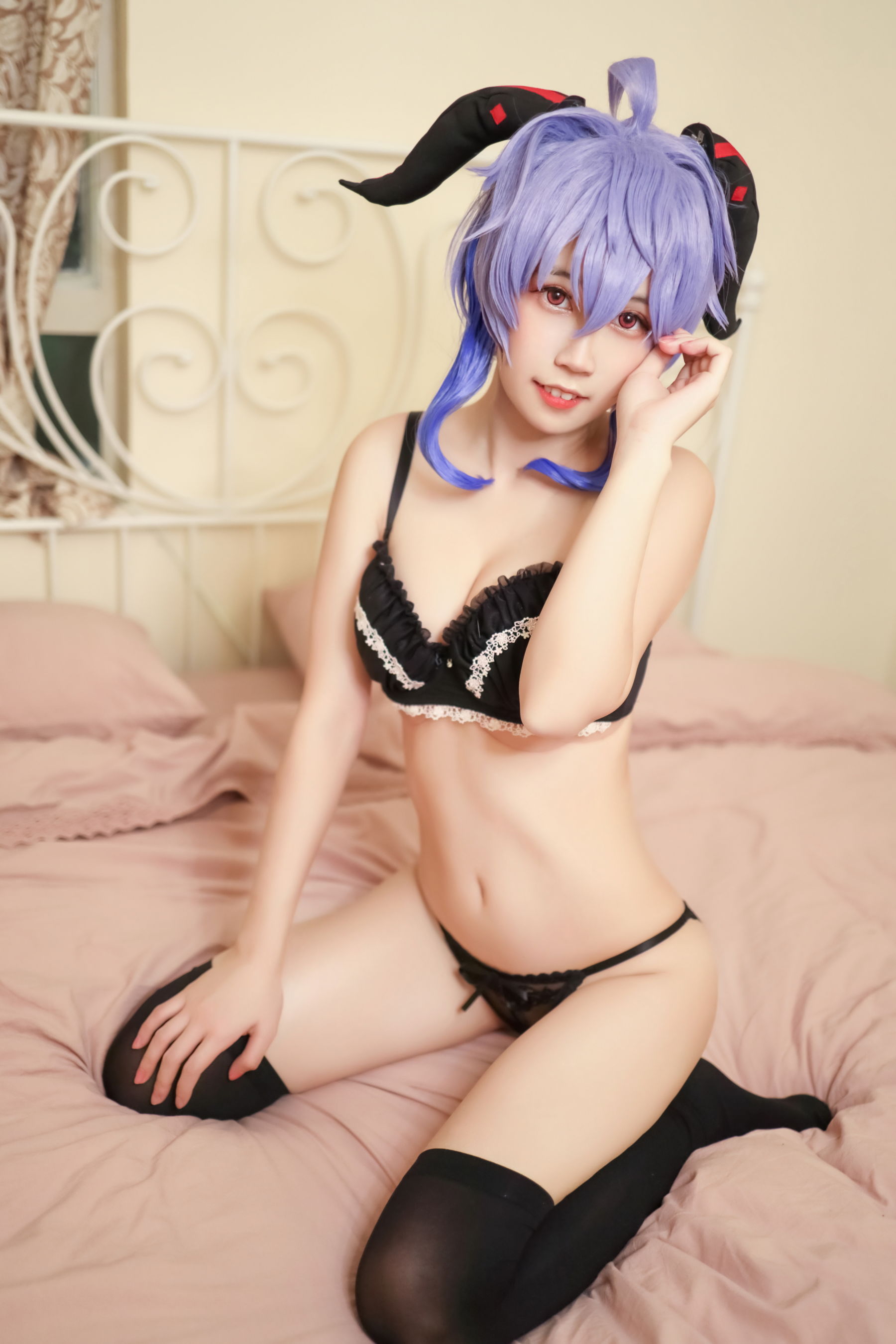 流年不停_w – 甘雨 Cosplay-第12张