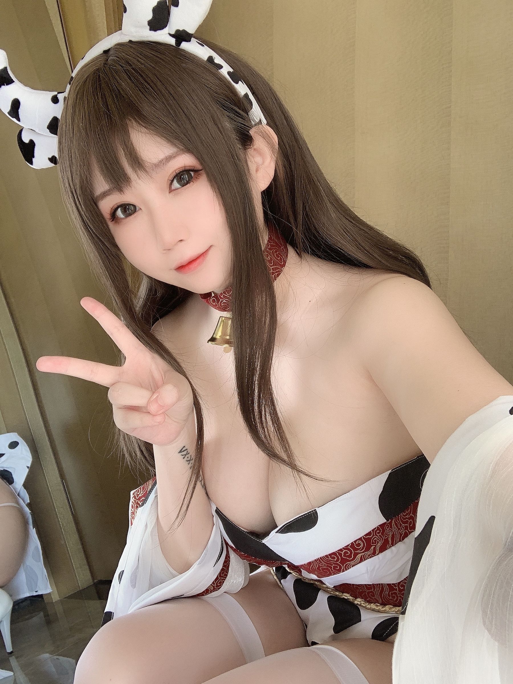 蜜桃少女是依酱呀 – 牛牛和服 Cosplay-第7张
