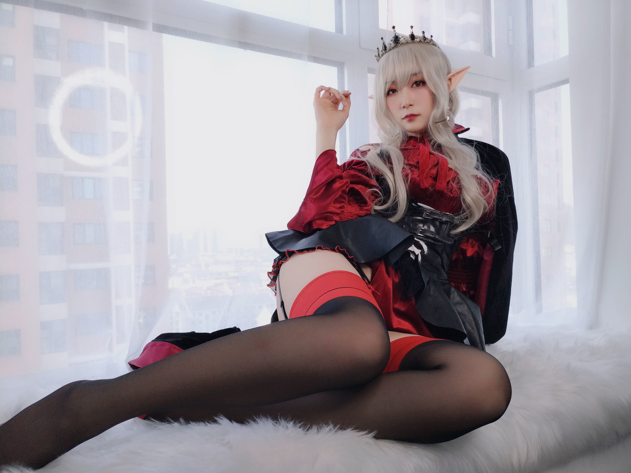[萝莉COS] 白银 – 皇家吸血鬼 Cosplay-第30张
