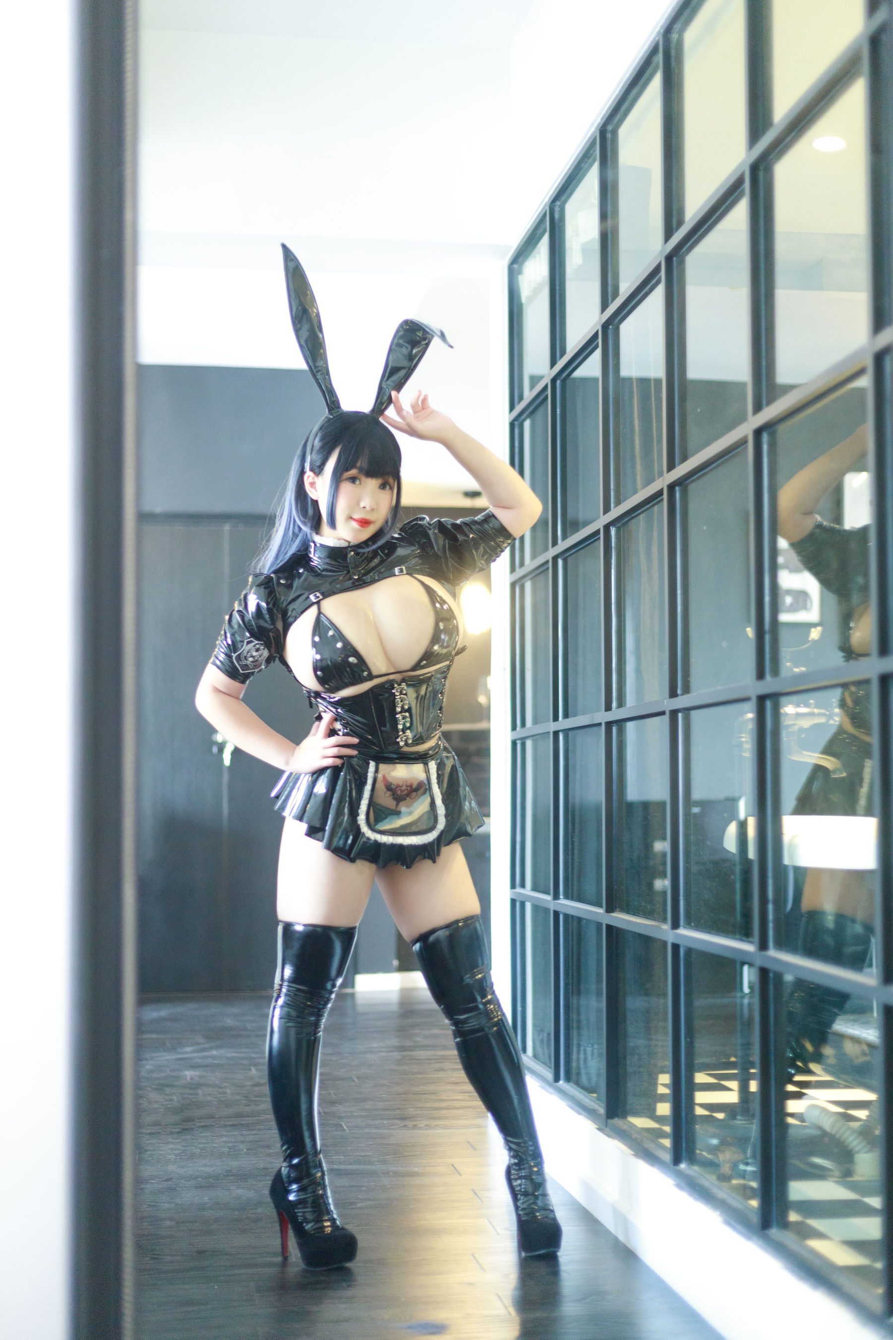 胡桃猫Kurumineko – 暗黑兔女郎 Cosplay-第1张