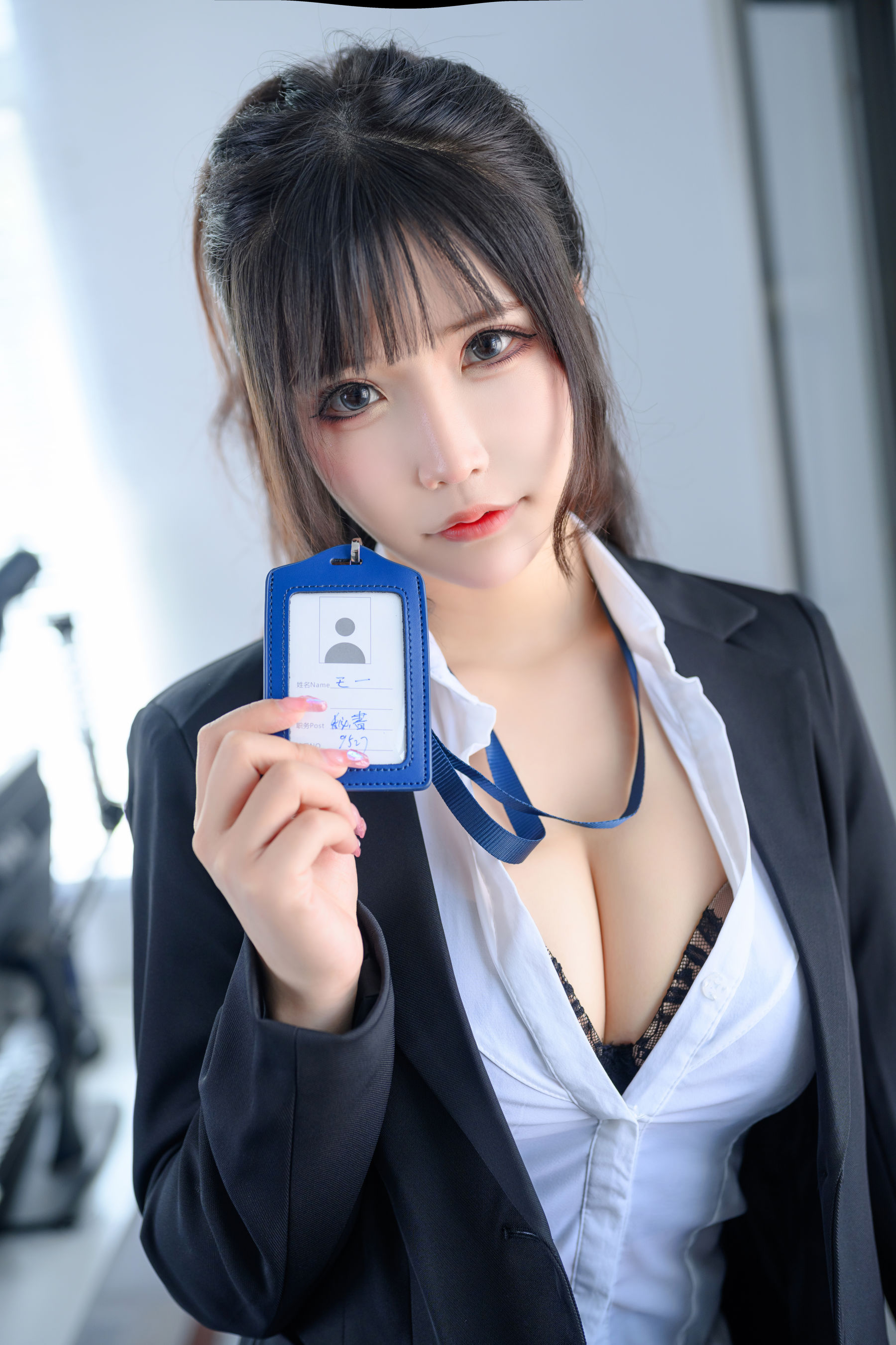二次元妹子抱走莫子aa – OL太太 Cosplay-第2张