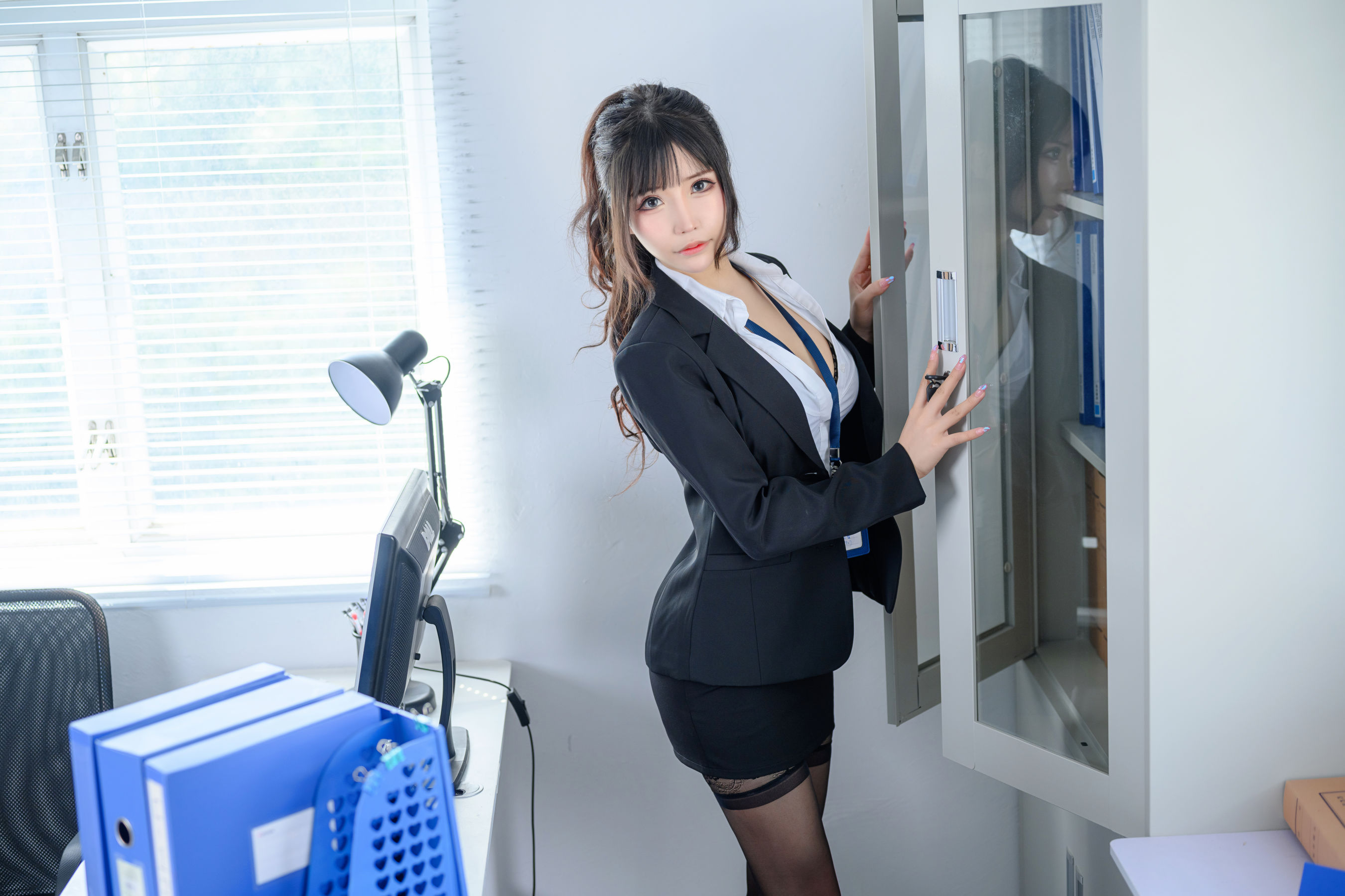 二次元妹子抱走莫子aa – OL太太 Cosplay-第75张