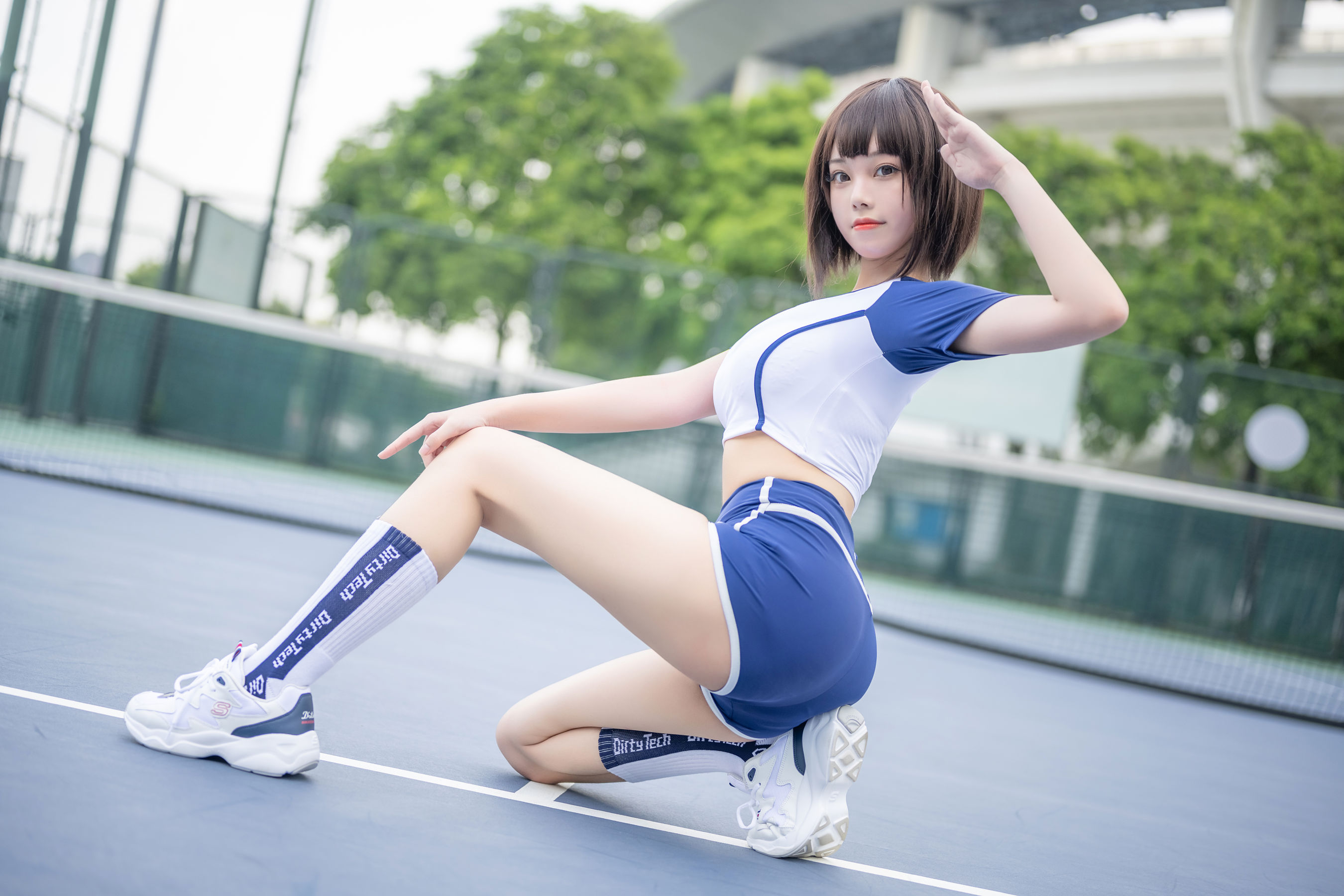 萌系小姐姐蜜汁猫裘 – 体操服 Cosplay-第3张