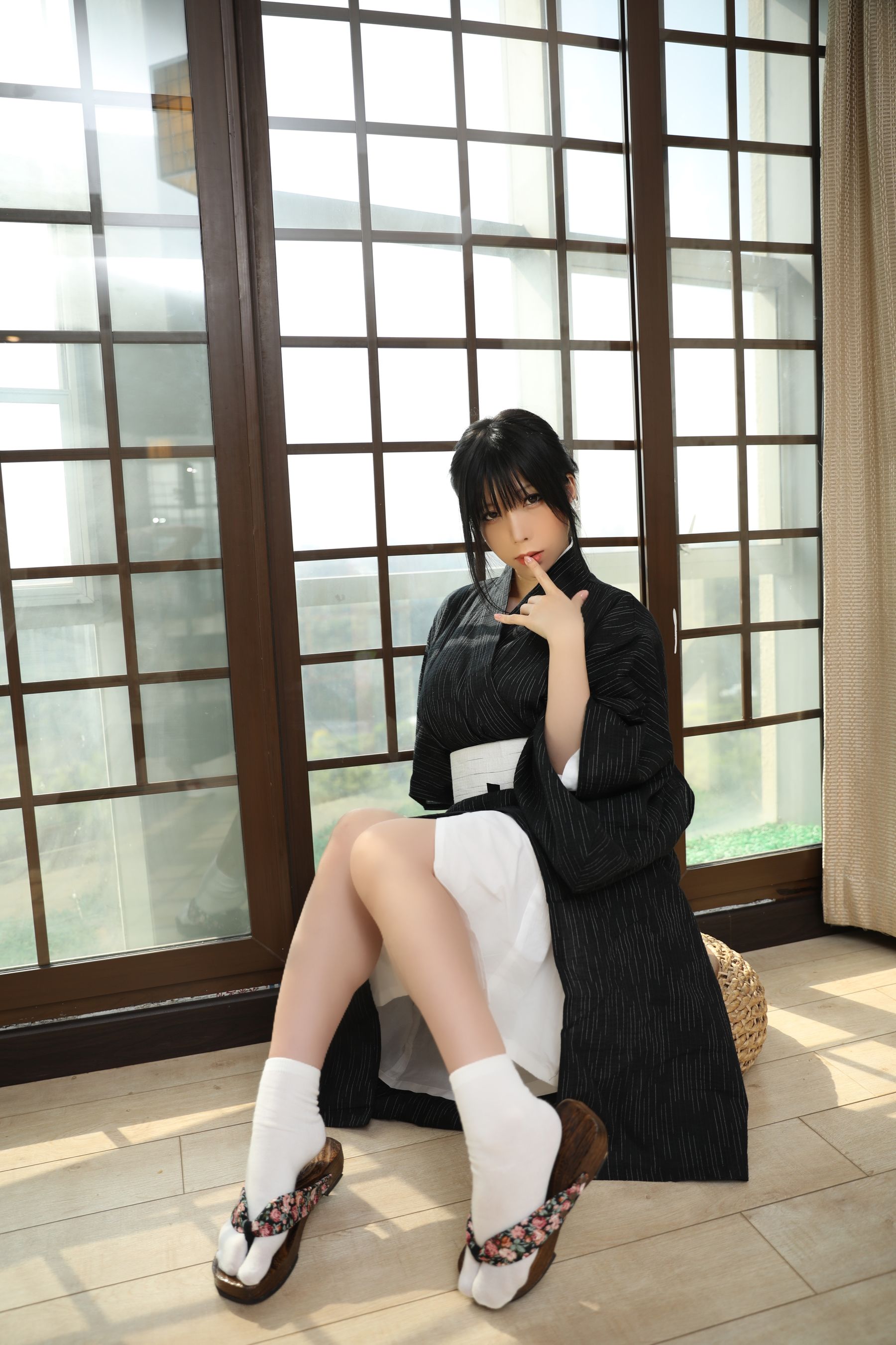 二次元巨乳美女鹿野希 – 未亡人 Cosplay-第3张