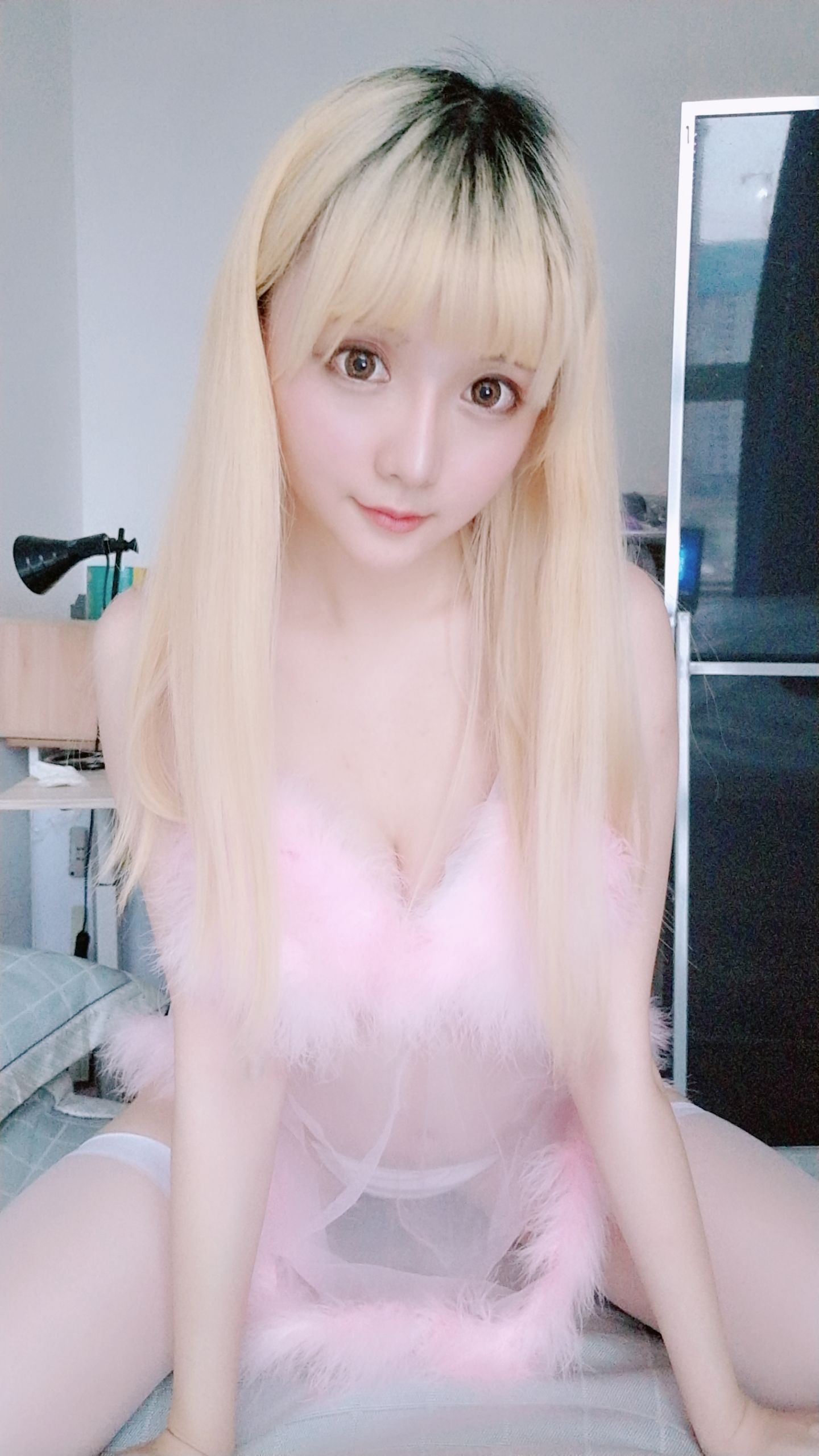 Coser小姐姐星之迟迟 粉红睡衣 Cosplay-第14张