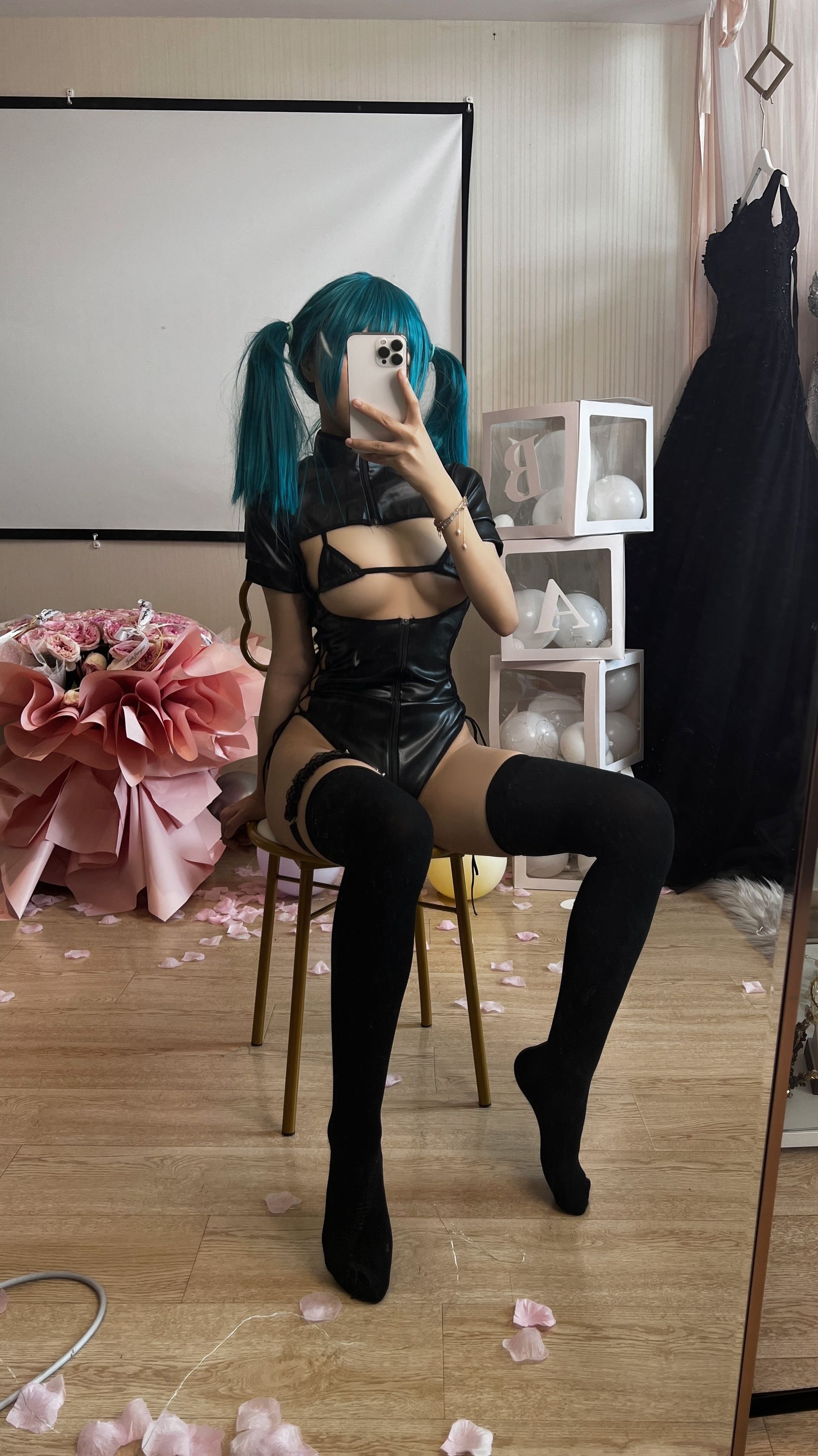 萌妹子Coser摇摇乐yoyo fantia 皮衣少女 Cosplay-第33张