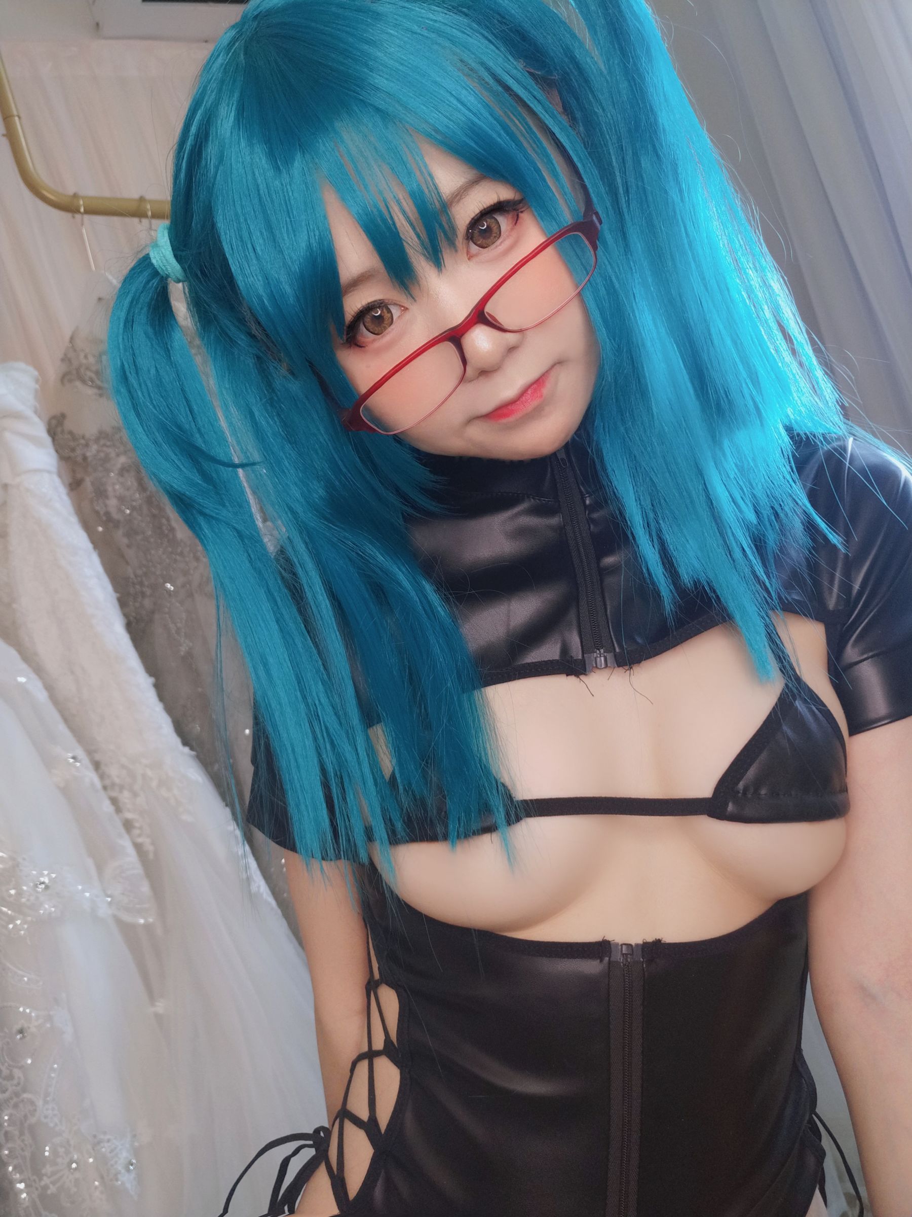 萌妹子Coser摇摇乐yoyo fantia 皮衣少女 Cosplay-第3张
