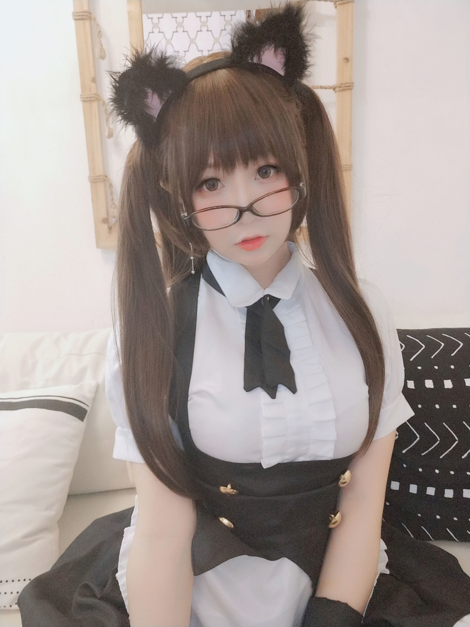 [萝莉COS] 摇摇乐yoyo – 黑丝女仆 Cosplay-第7张
