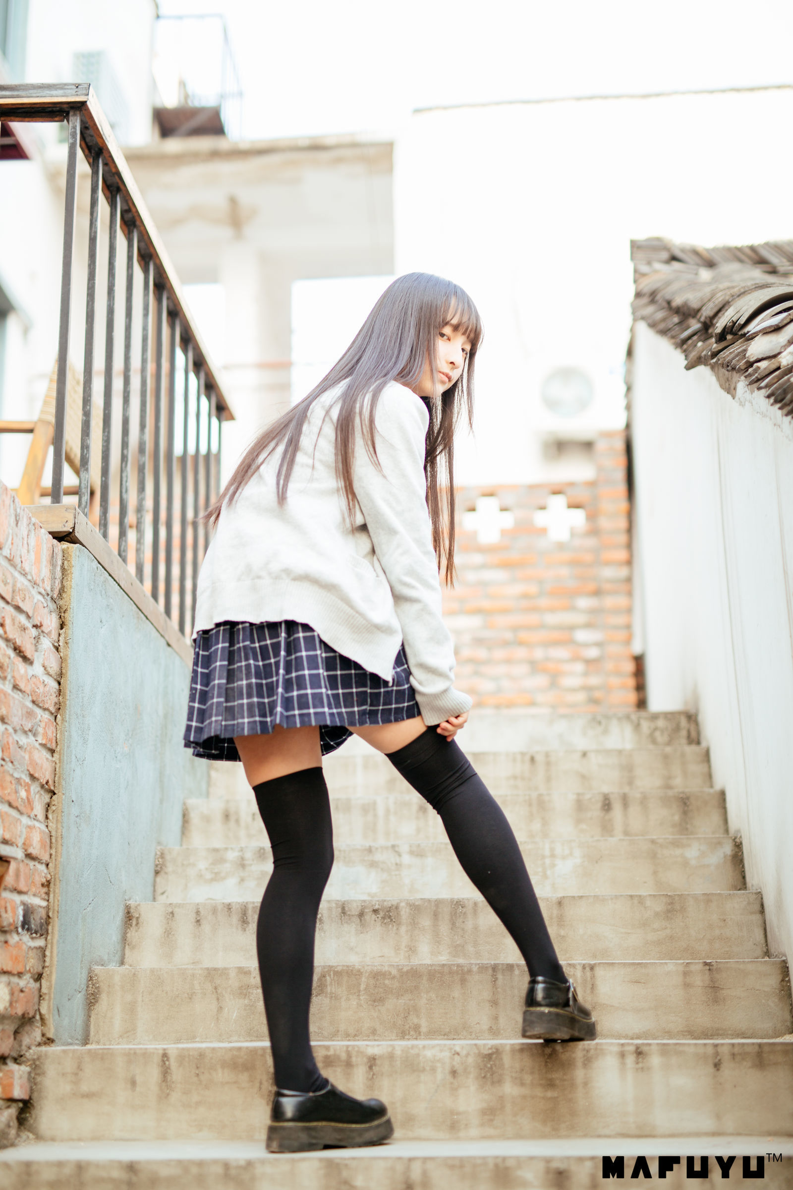 [萝莉COS] 神楽板真冬 JK学生系列套图 Cosplay-第28张